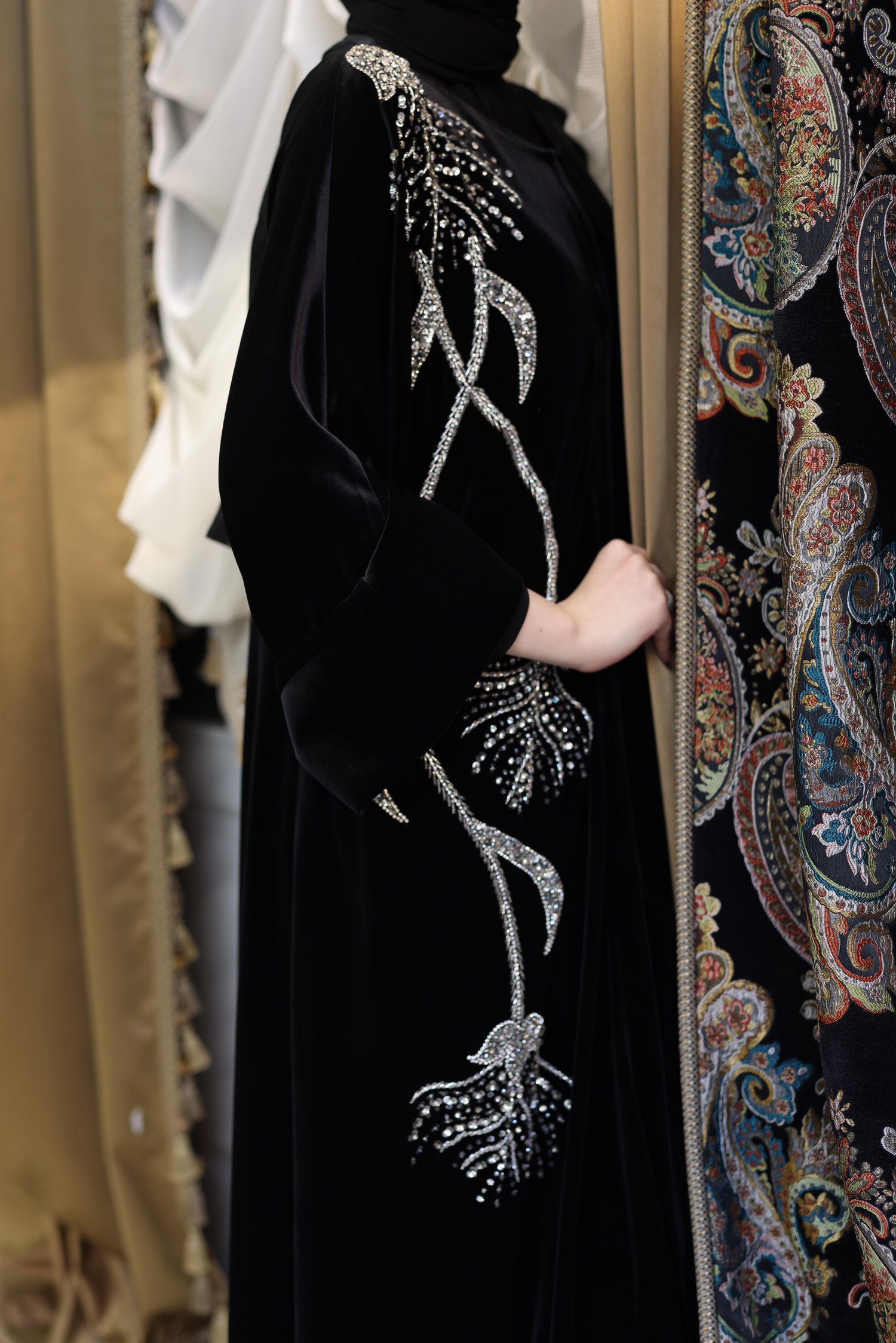 KARAHİNDİBA ABAYA