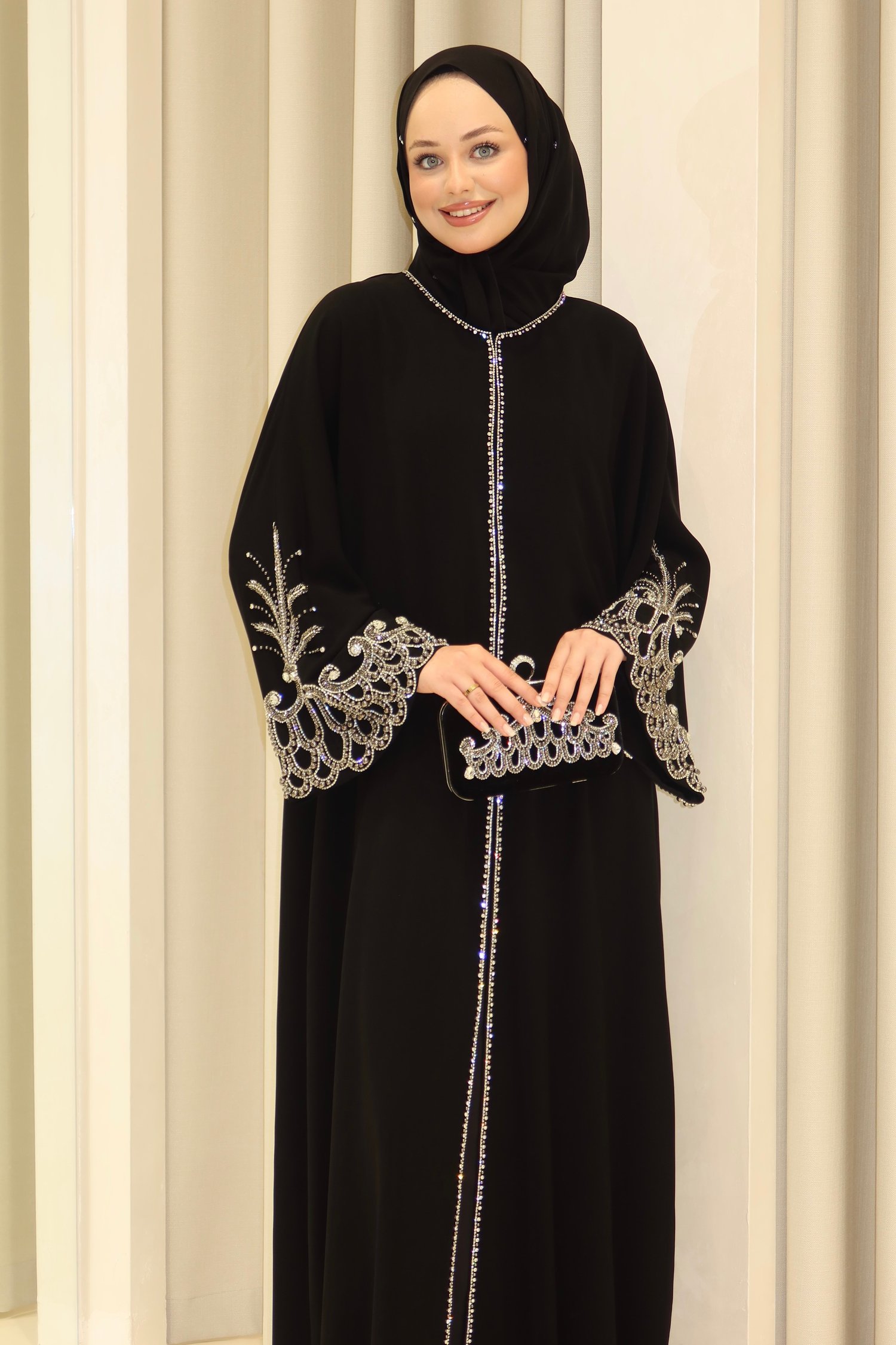 KATRİN ABAYA