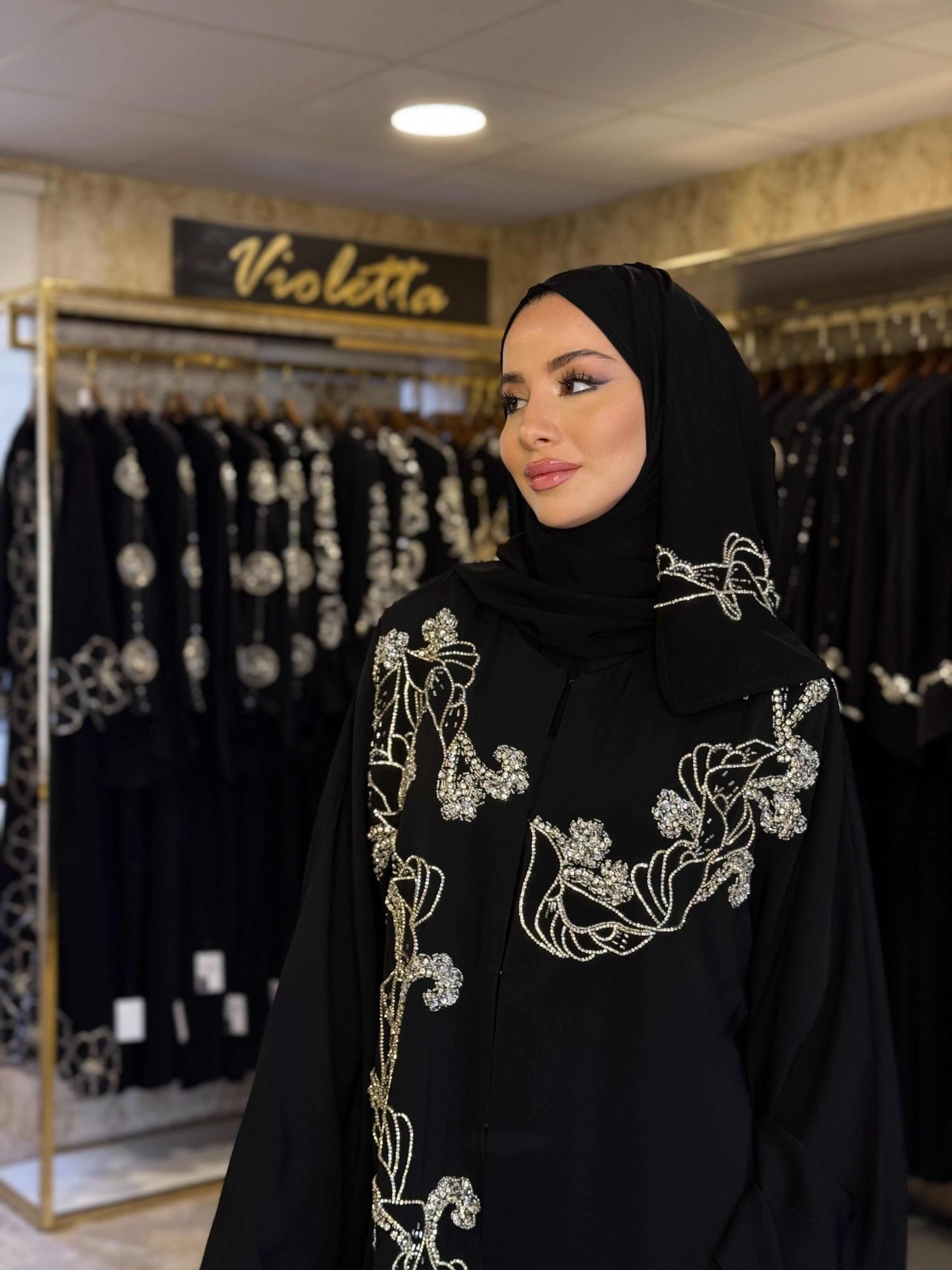 Liliyum Abaya