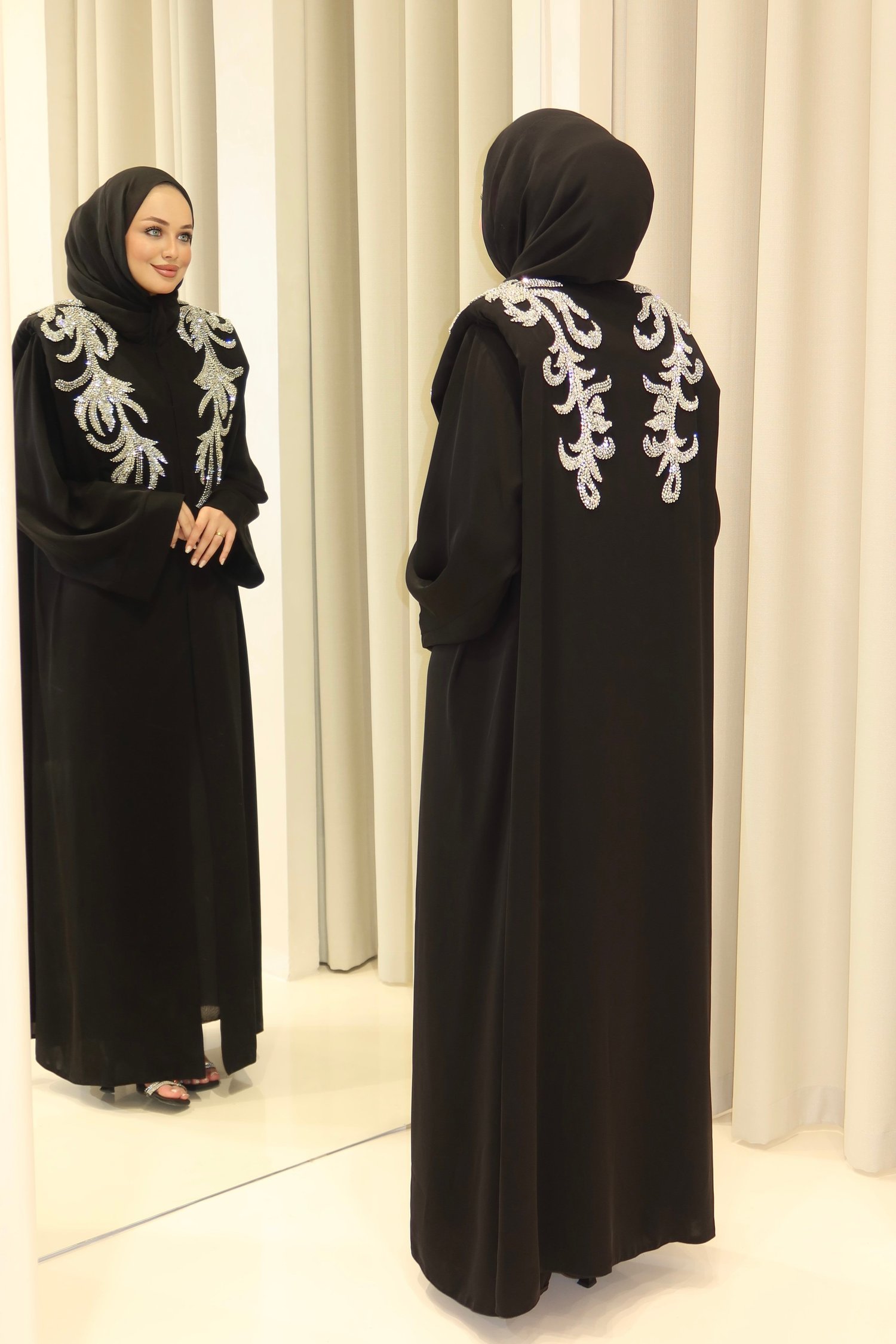 MAHOUR ABAYA