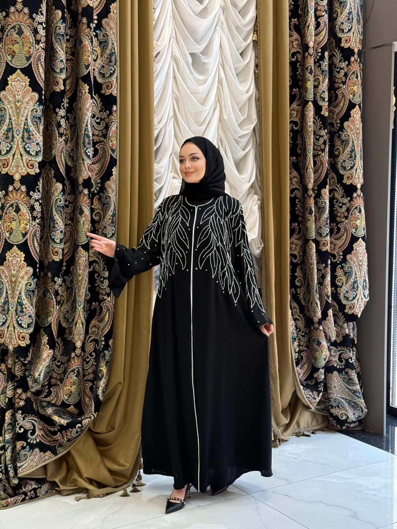 Nazlı Abaya