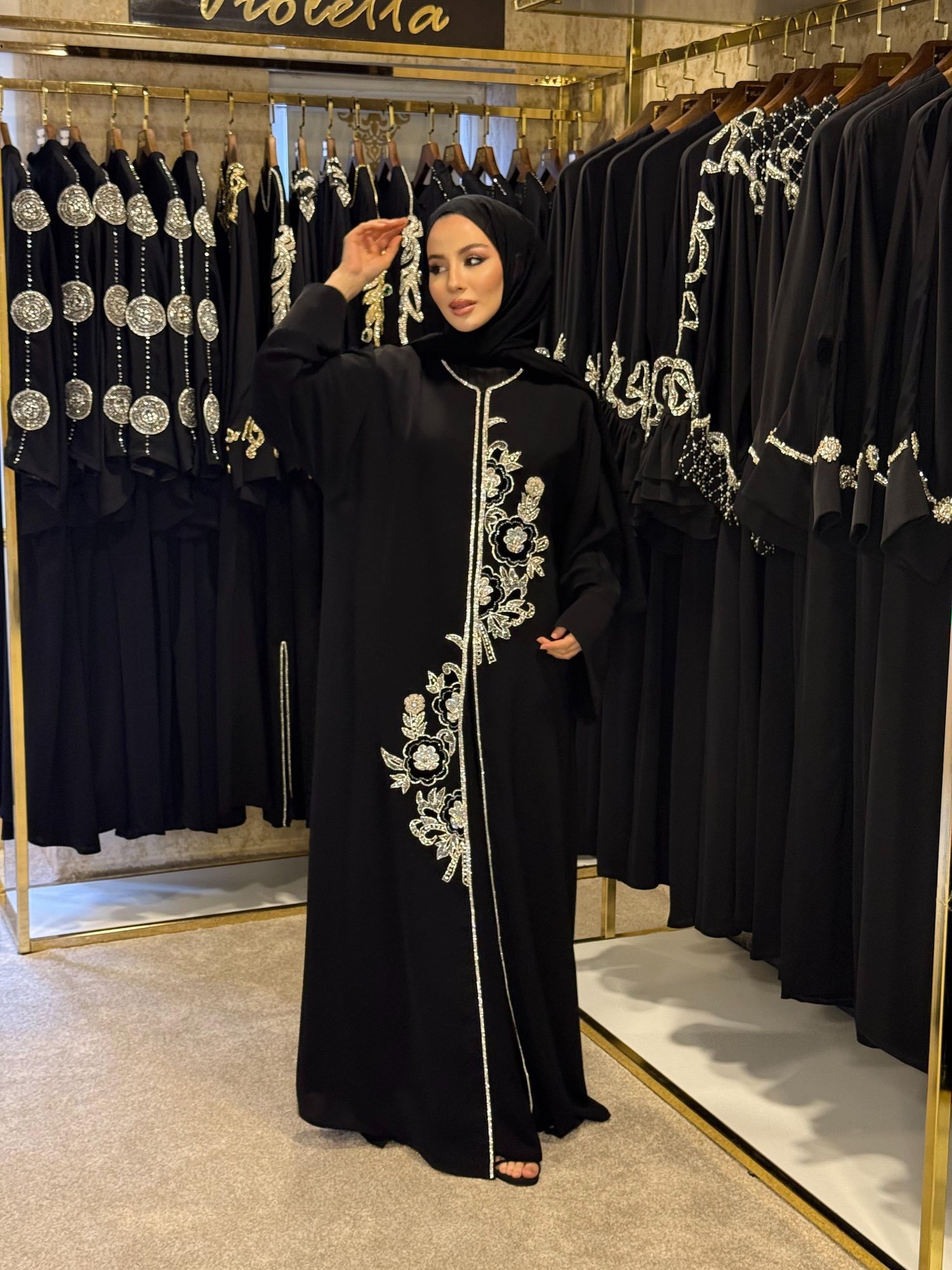 Perdis Abaya