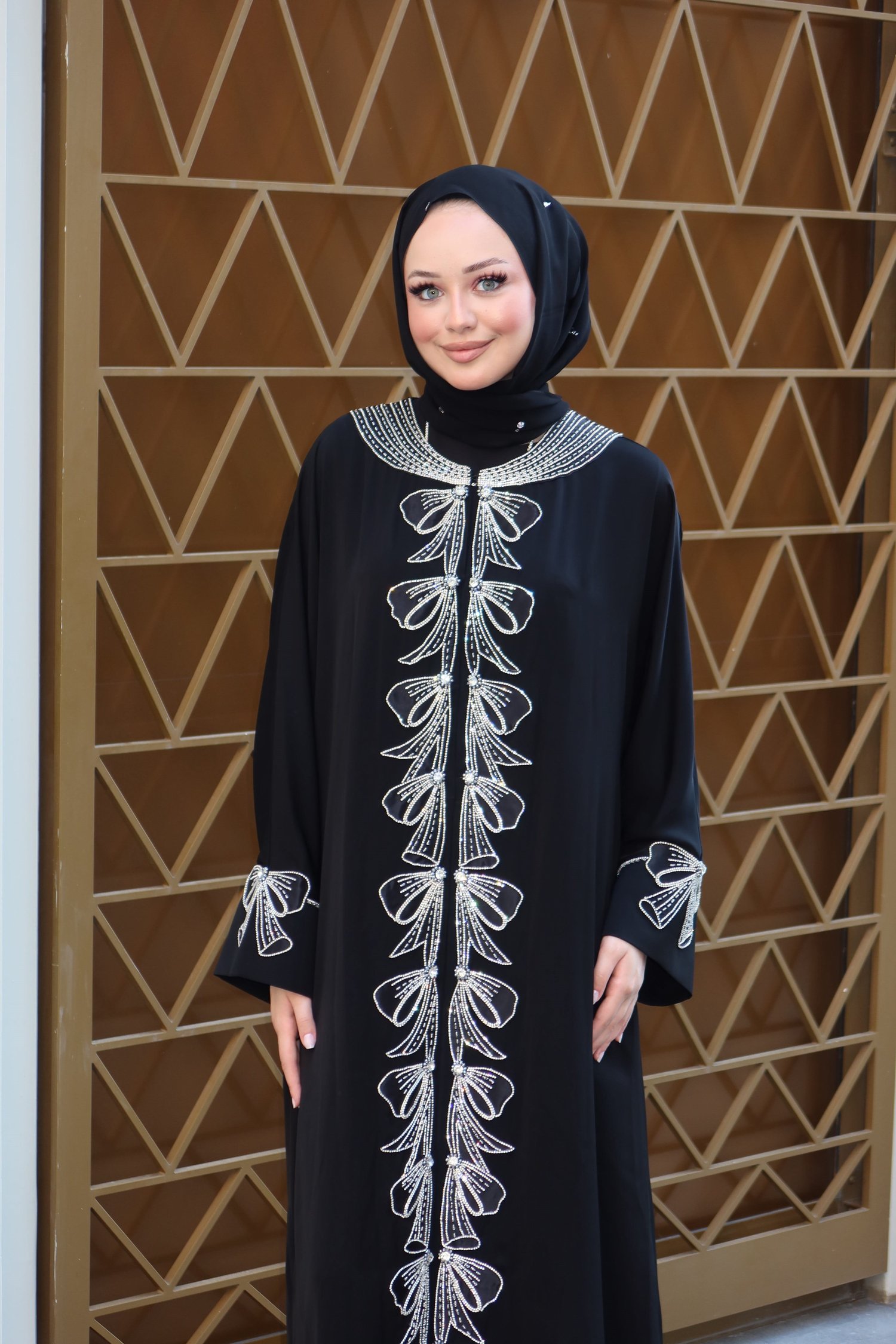 ROŞA ABAYA