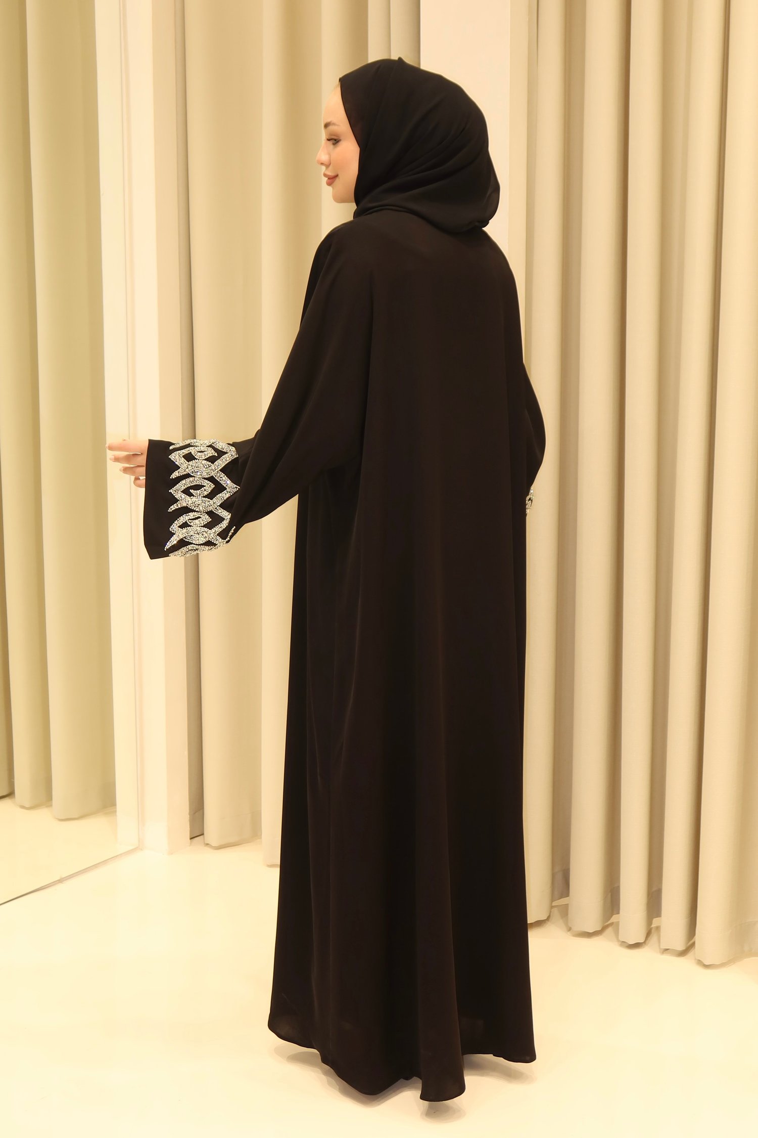 TARA ABAYA