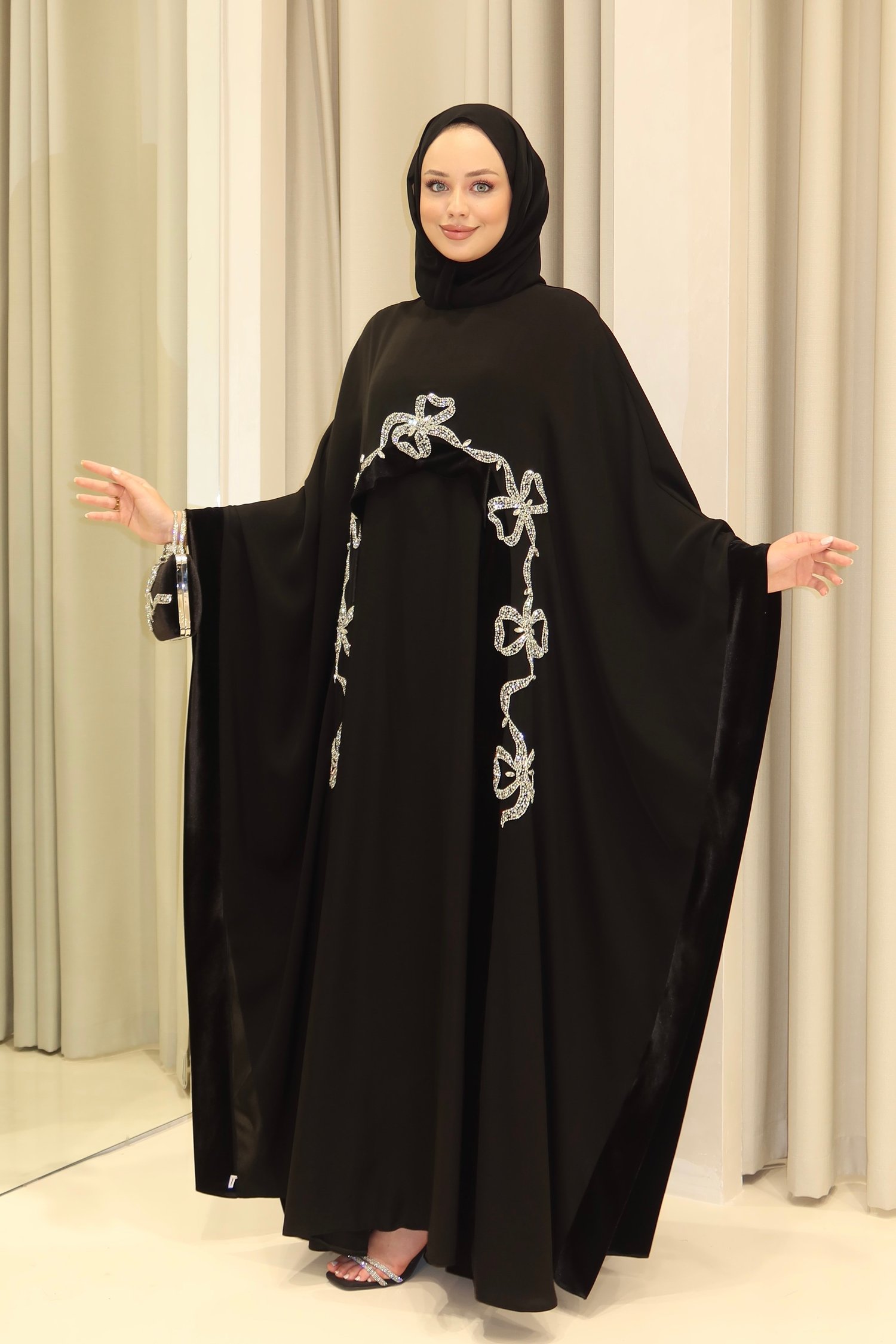 TERLAN ABAYA