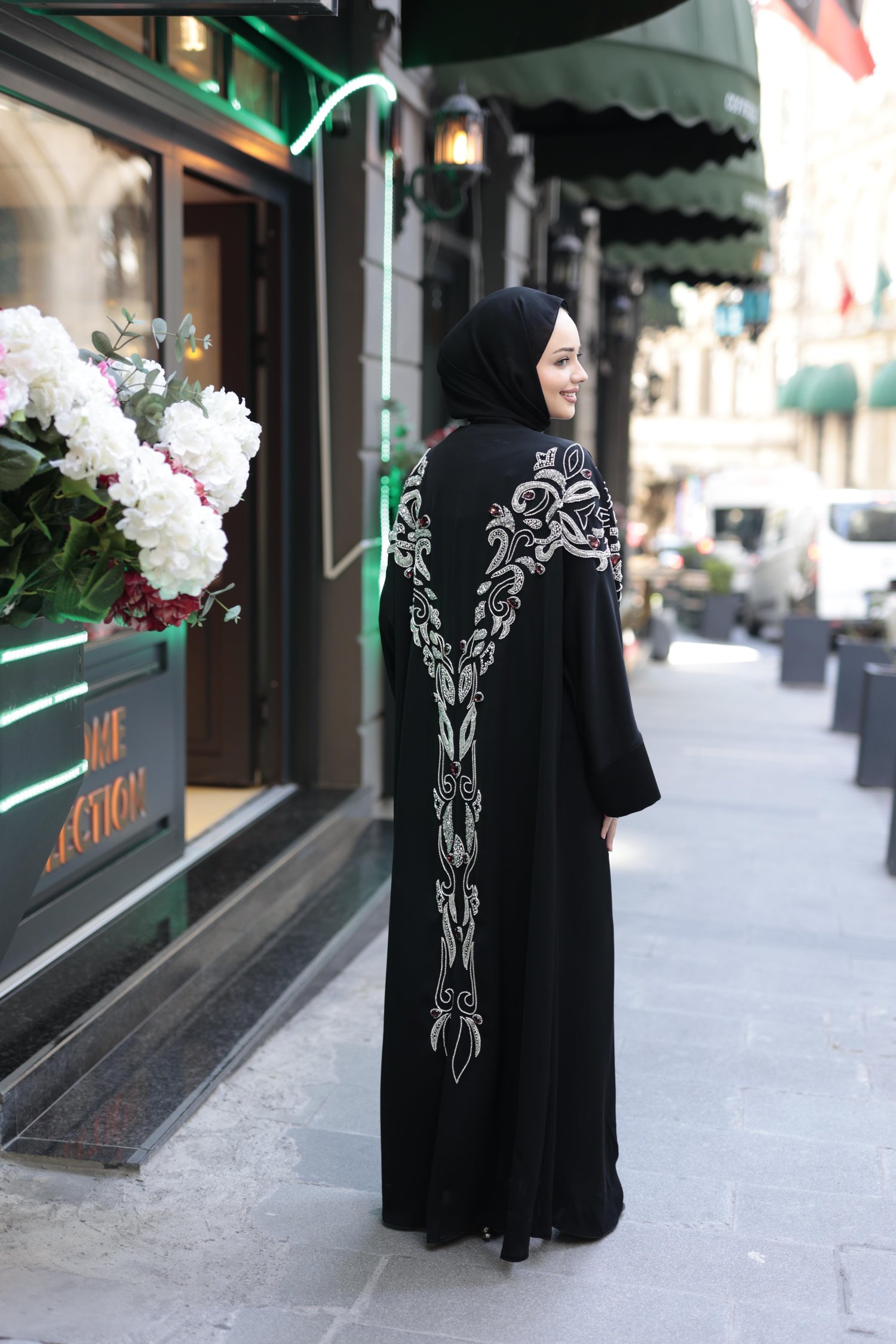 Yakut Abaya