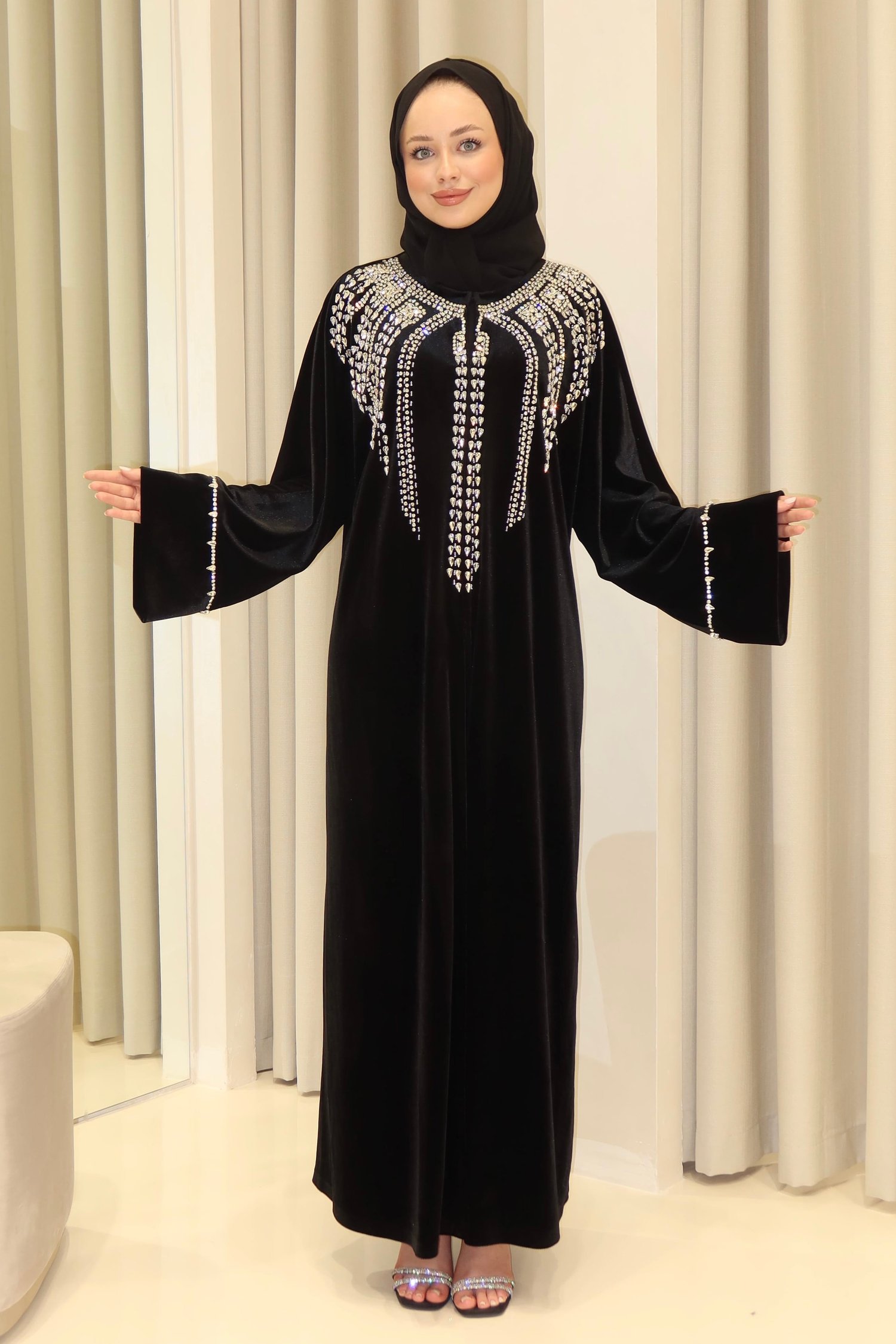 ZÜHA ABAYA