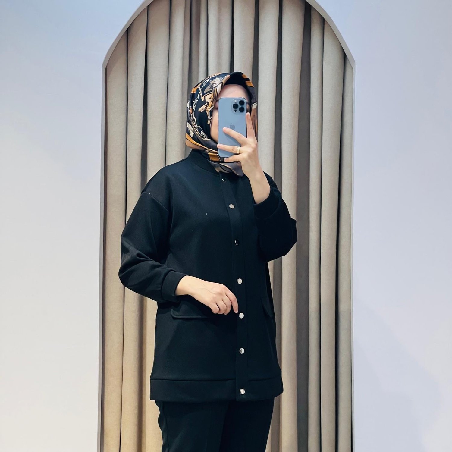 ALESYA CEKET