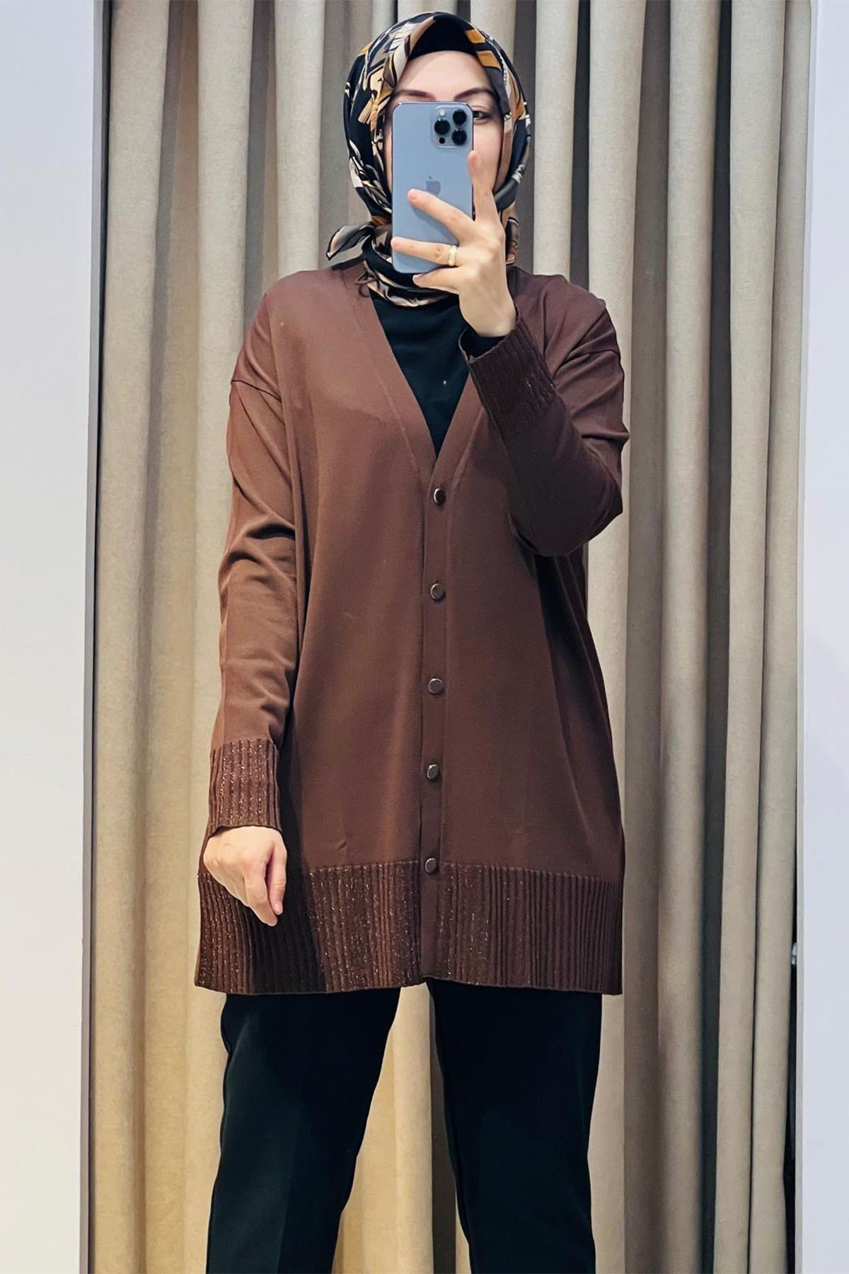 Eteği Simli Önden Düğmeli Rayon Hırka Acı Kahve