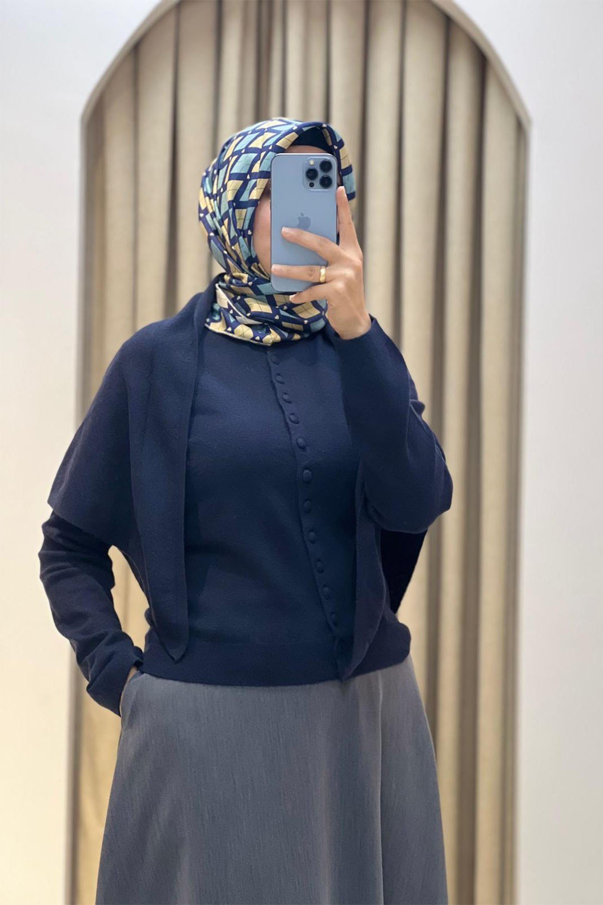 Lavin Fular Detaylı Triko Hırka Lacivert