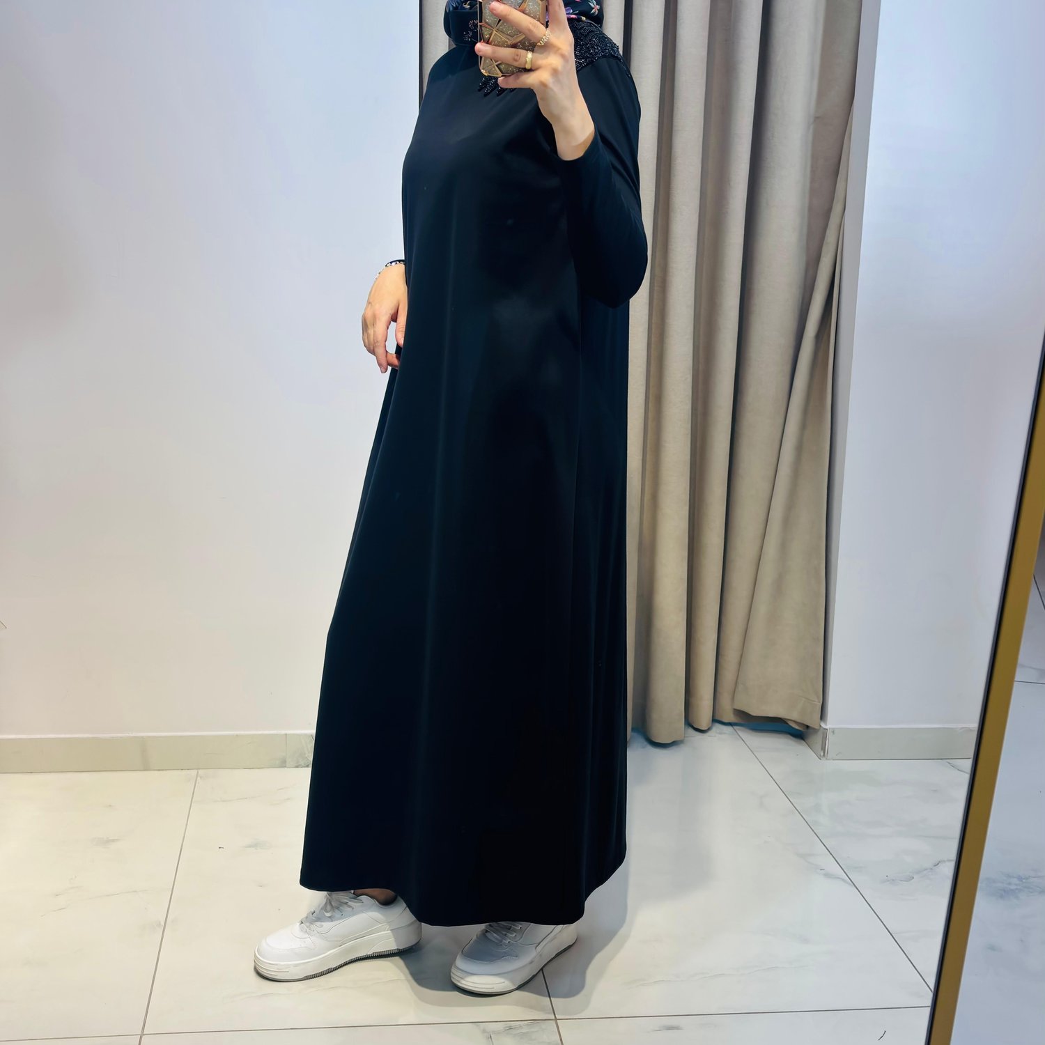 NURCAN ÇETİN OMUZU BONCUK DETAYLI ELBİSE