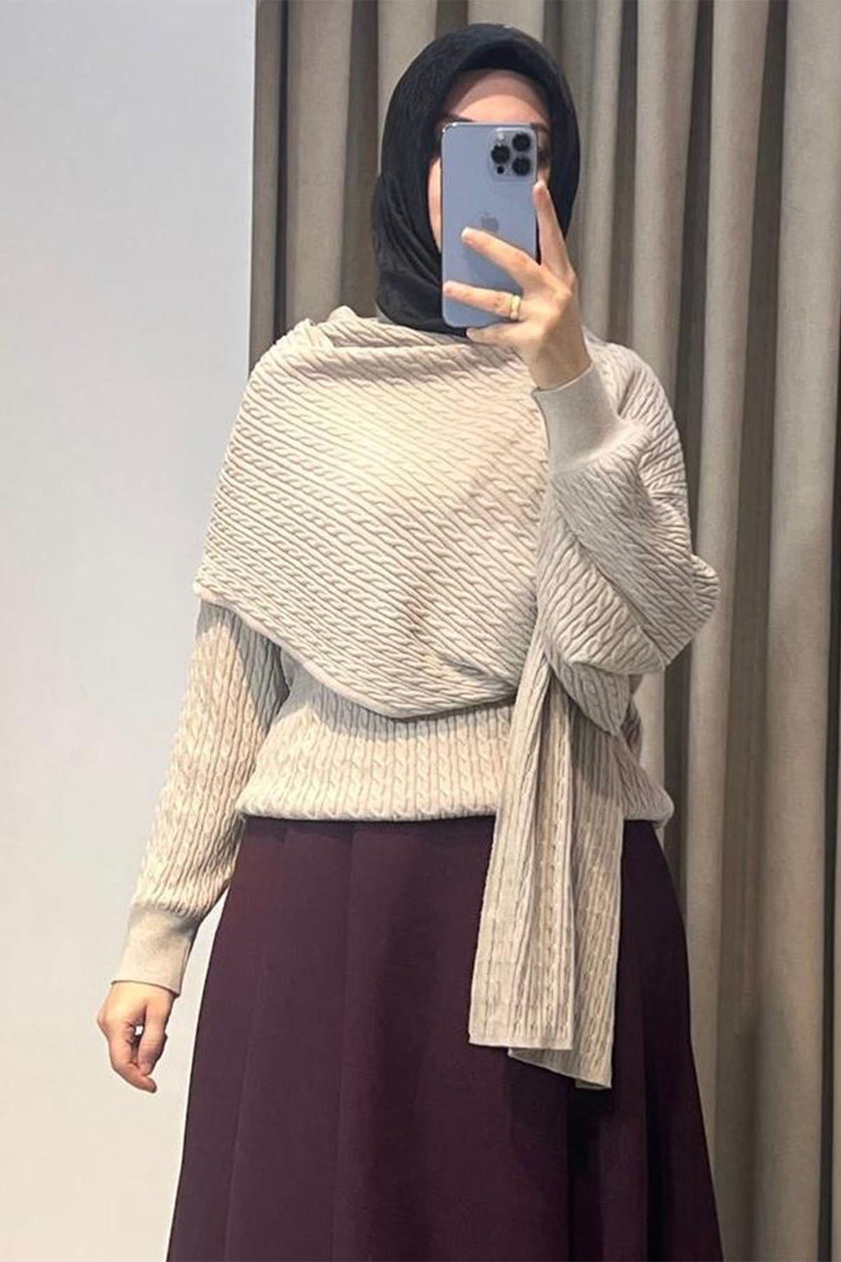 Şaç Örgü Desenli Şal Detaylı Triko Bluz Bej