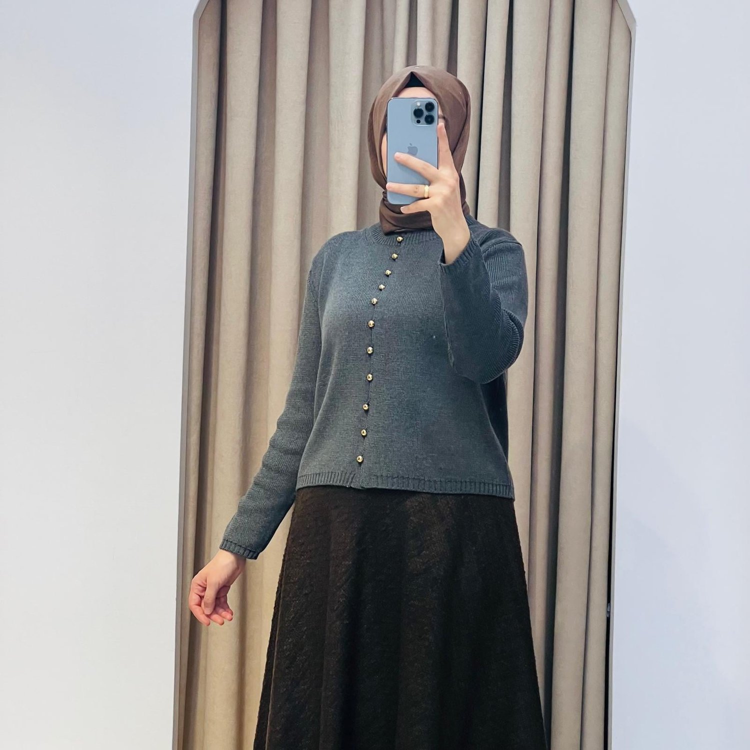 TERZİ DÜKKANI LOREN METAL DÜĞMELİ TRİKO HIRKA GRİ
