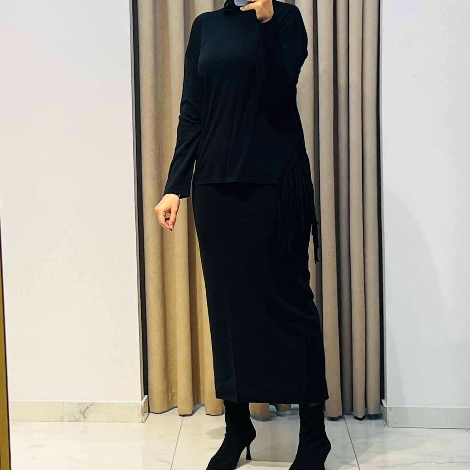 TIĞ TRİKO PÜSKÜL DETAYLI BLUZ ETEK RAYON TAKIM SİYAH