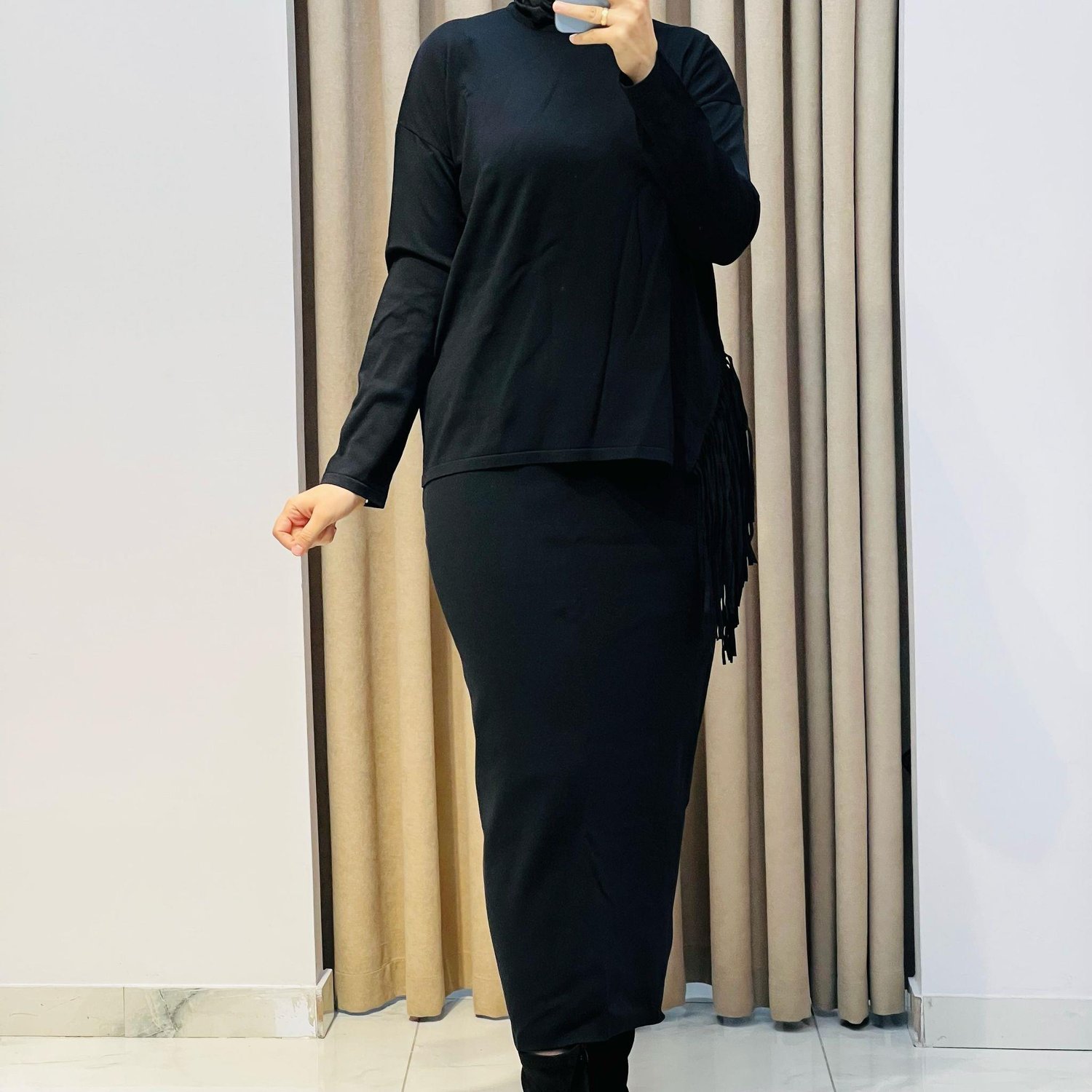 TIĞ TRİKO PÜSKÜL DETAYLI BLUZ ETEK RAYON TAKIM SİYAH