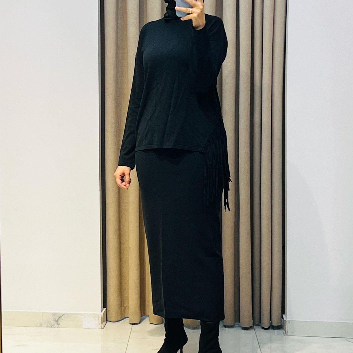 TIĞ TRİKO PÜSKÜL DETAYLI BLUZ ETEK RAYON TAKIM SİYAH