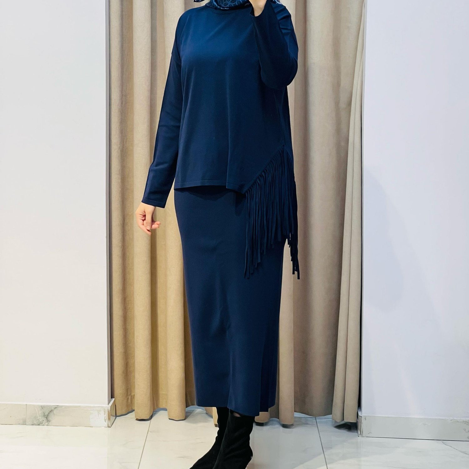 TIĞ TRİKO PÜSKÜL DETAYLI BLUZ ETEK RAYON TAKIM LACİVERT