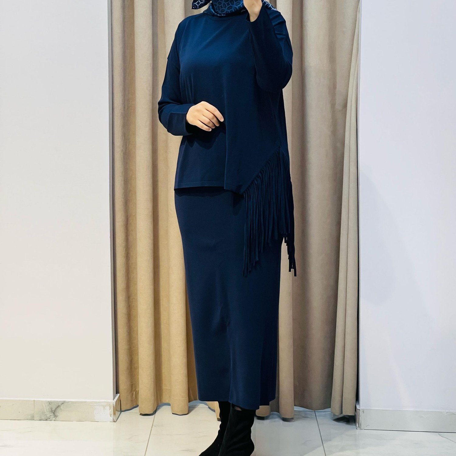 TIĞ TRİKO PÜSKÜL DETAYLI BLUZ ETEK RAYON TAKIM LACİVERT