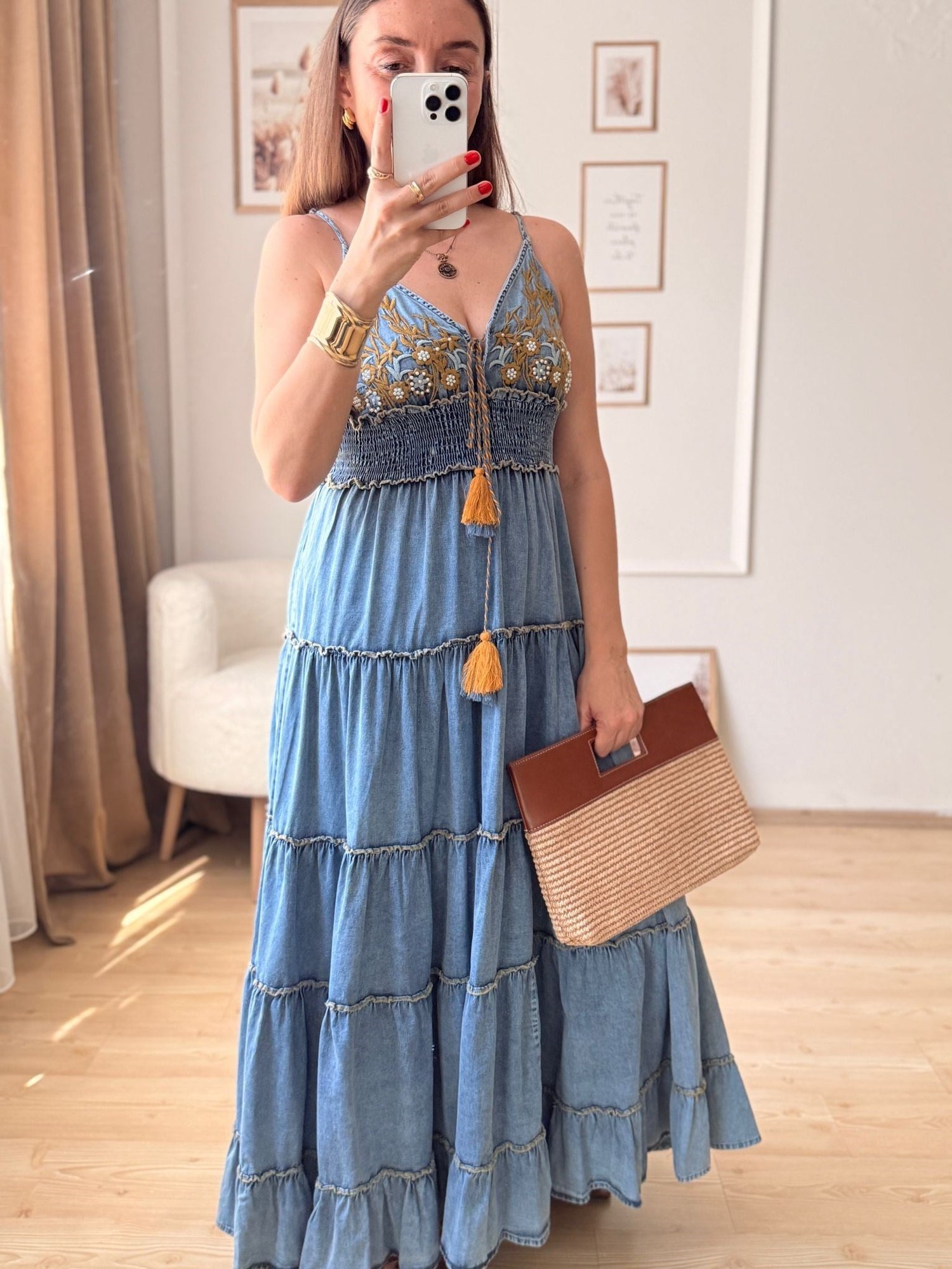 Açık Mavi Nakış İşlemeli Tencel Elbise
