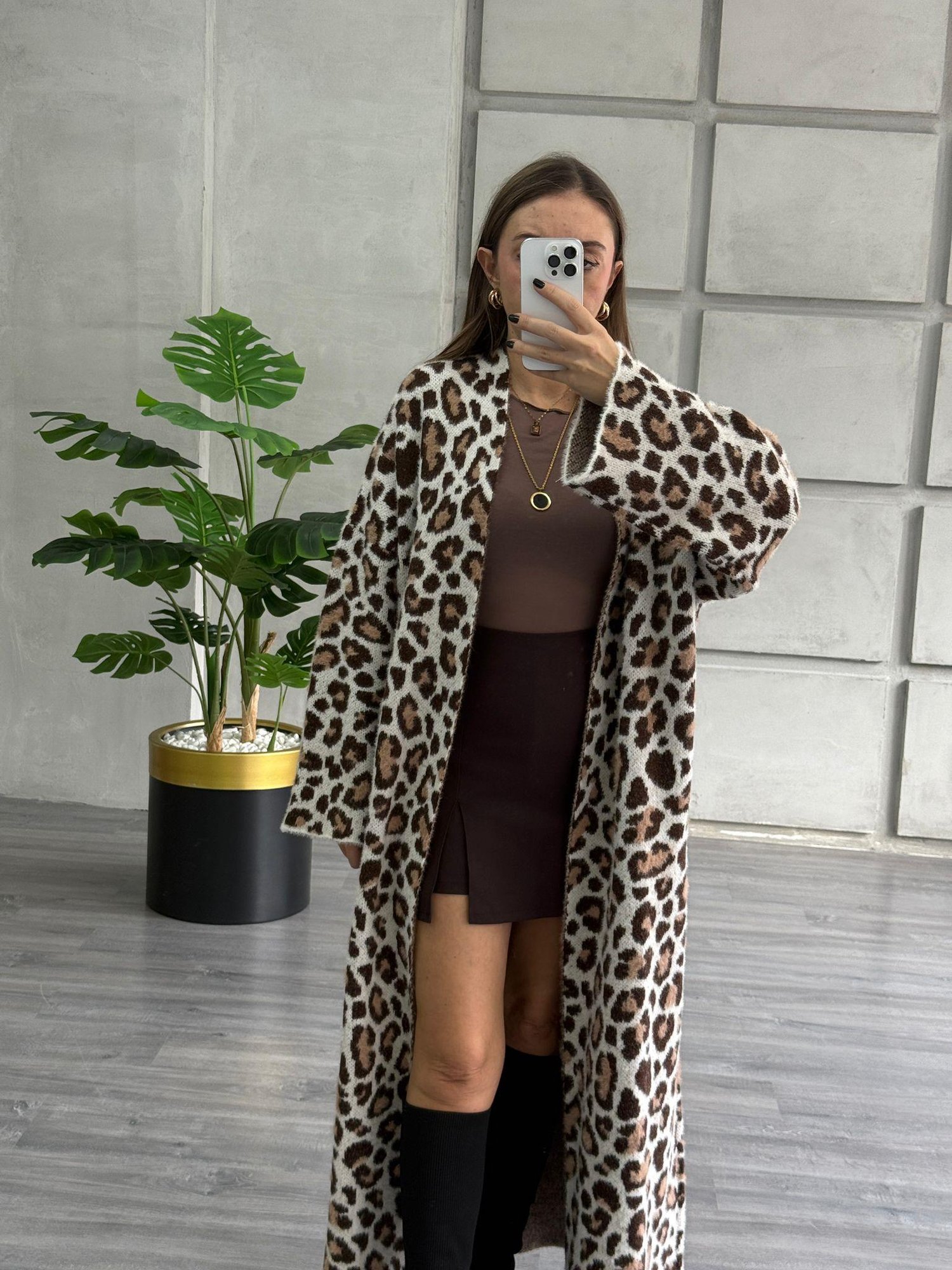 Ekru Leopar Desen Yumoş Uzun Hırka