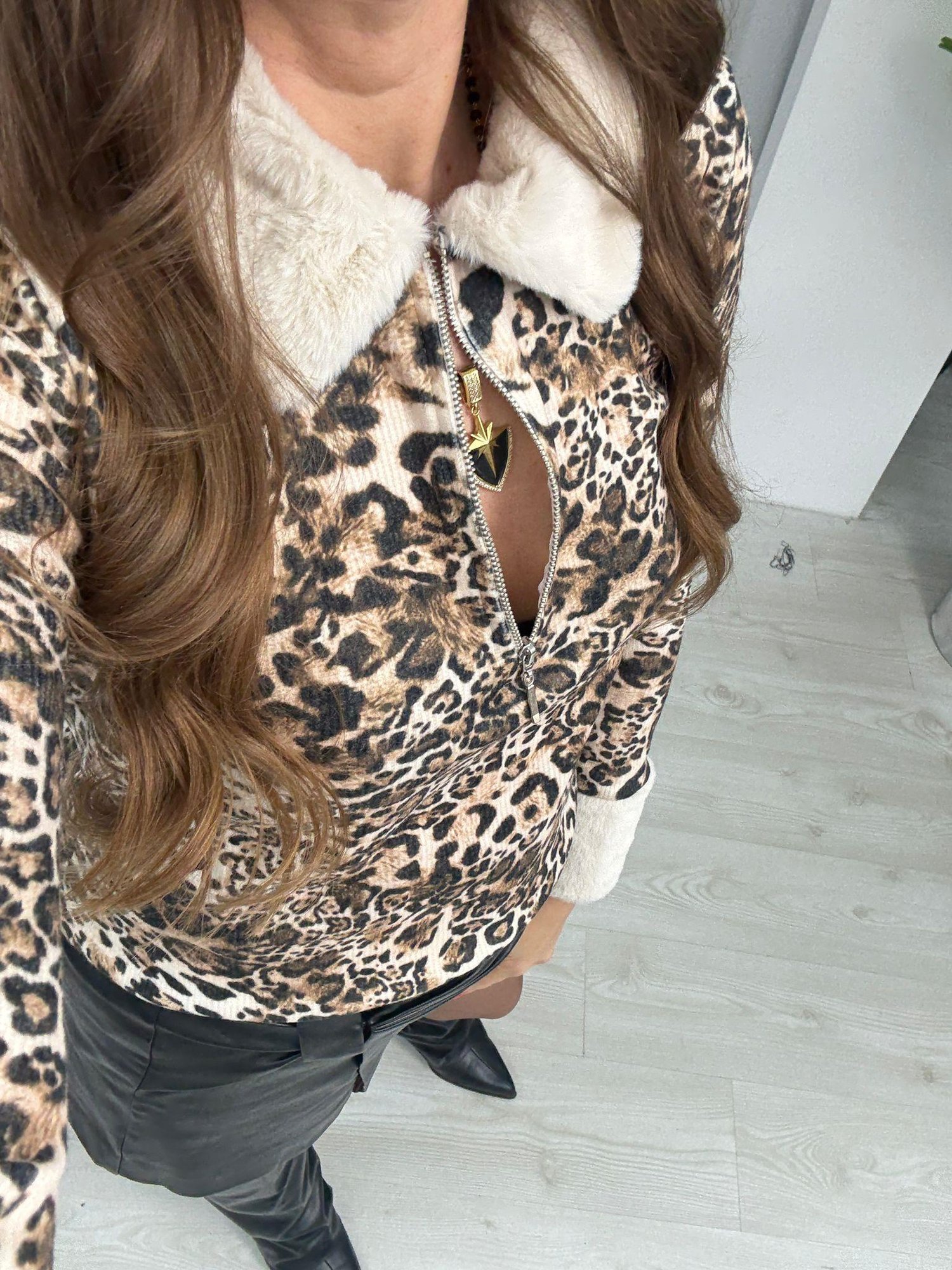 Kürk Detaylı Leopar Kazak