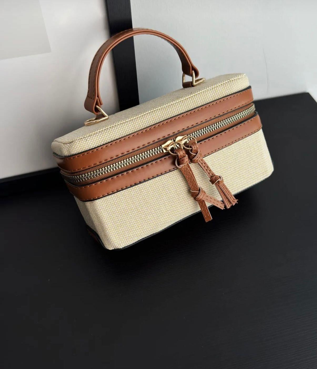 Kutu Model Kadın El ve Omuz Çantası