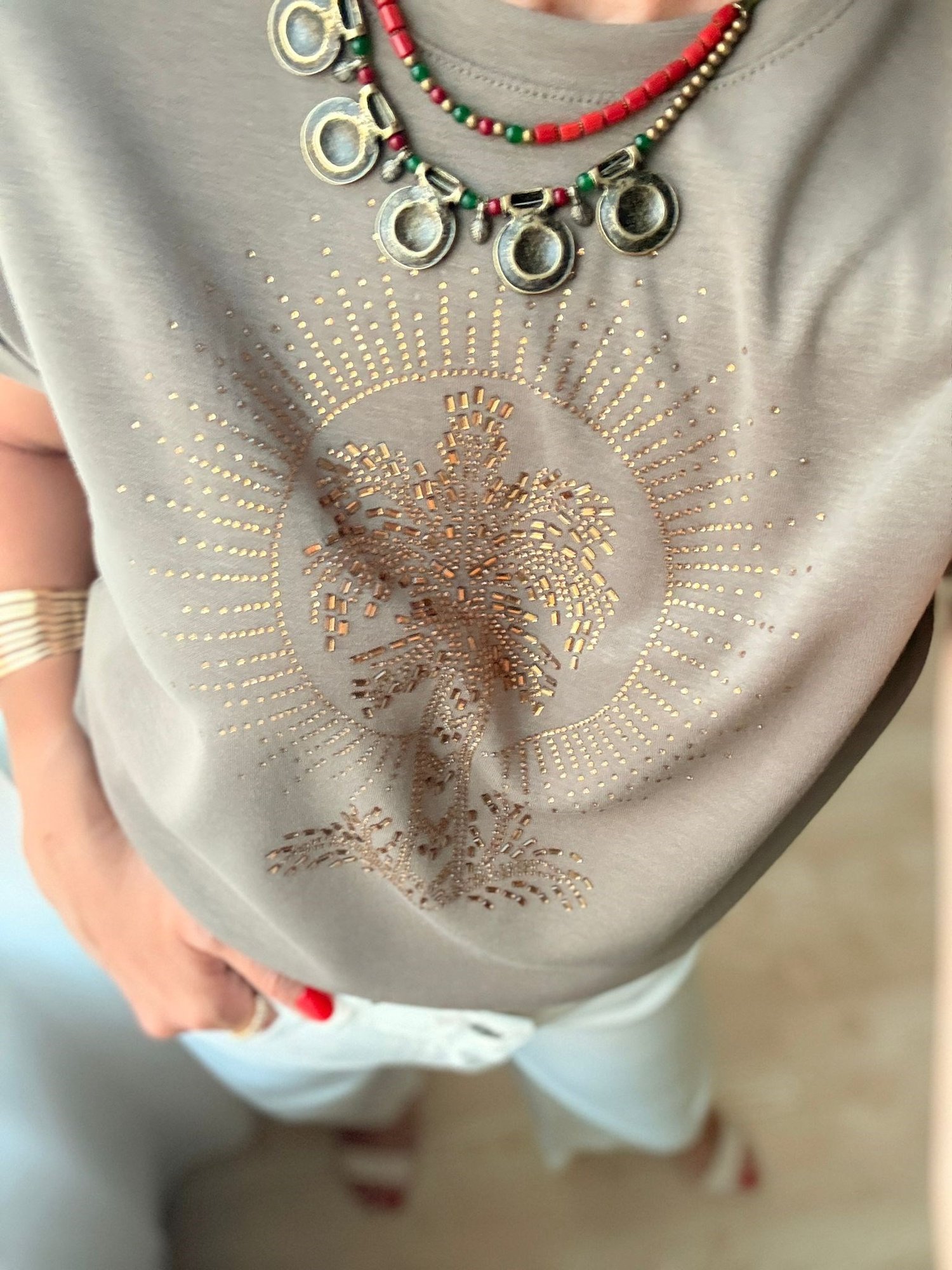 Orjinal Marka Model Vizon Taş Detaylı T-shirt