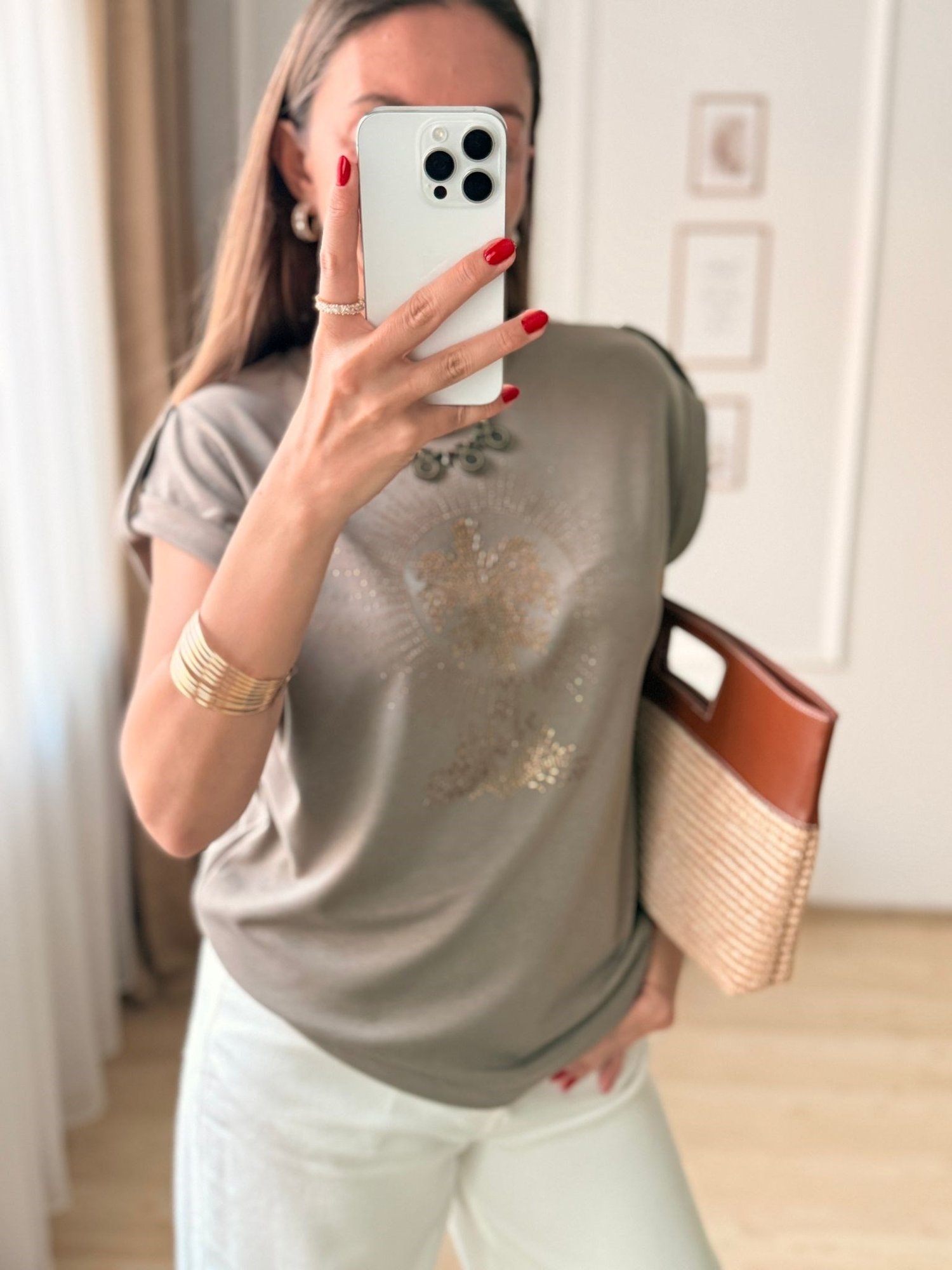 Orjinal Marka Model Vizon Taş Detaylı T-shirt