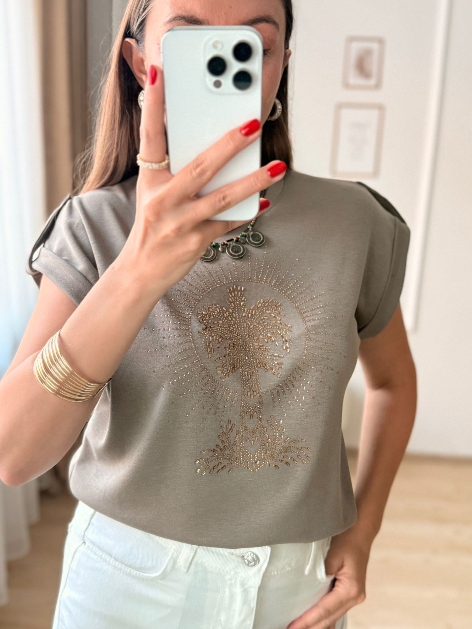 Orjinal Marka Model Vizon Taş Detaylı T-shirt