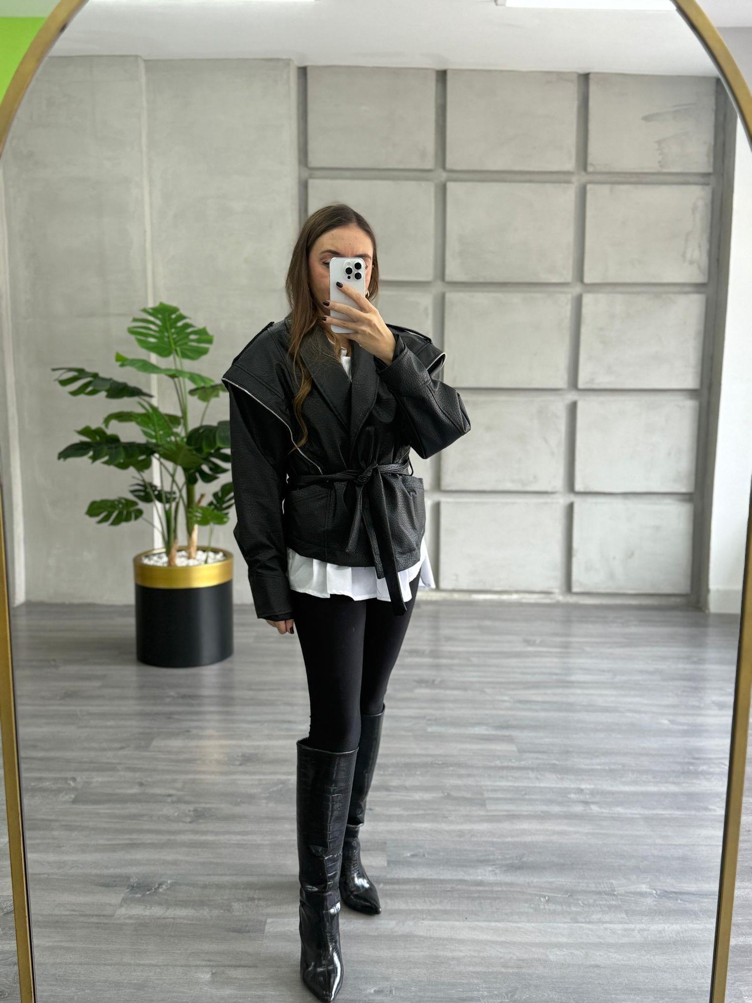 Siyah Fermuar Detaylı Deri Ceket