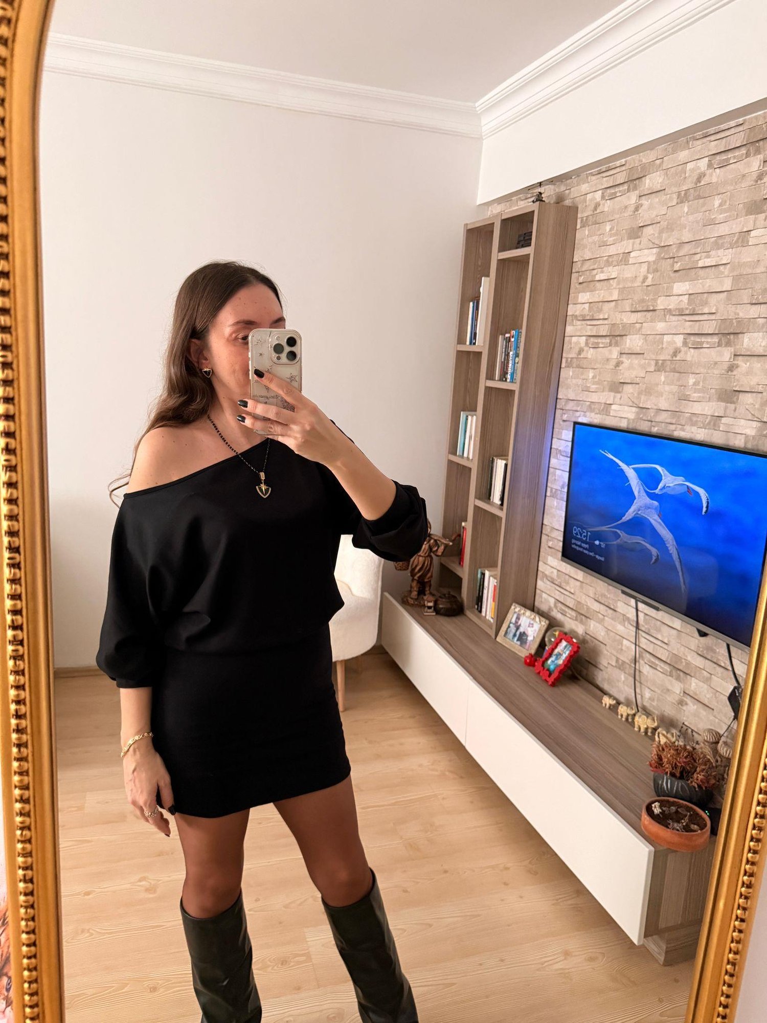Siyah Yarasa Kol Düşük Omuz Modal Kumaş Mini Elbise