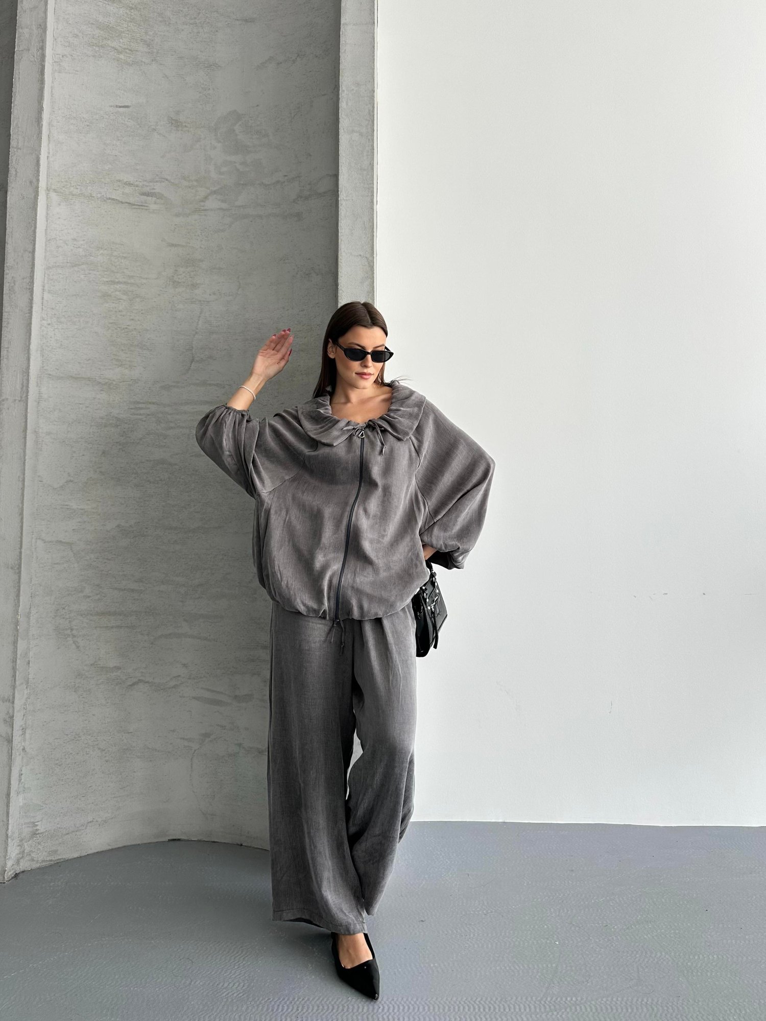 Açik Yaka Bügülü Oversize Takım