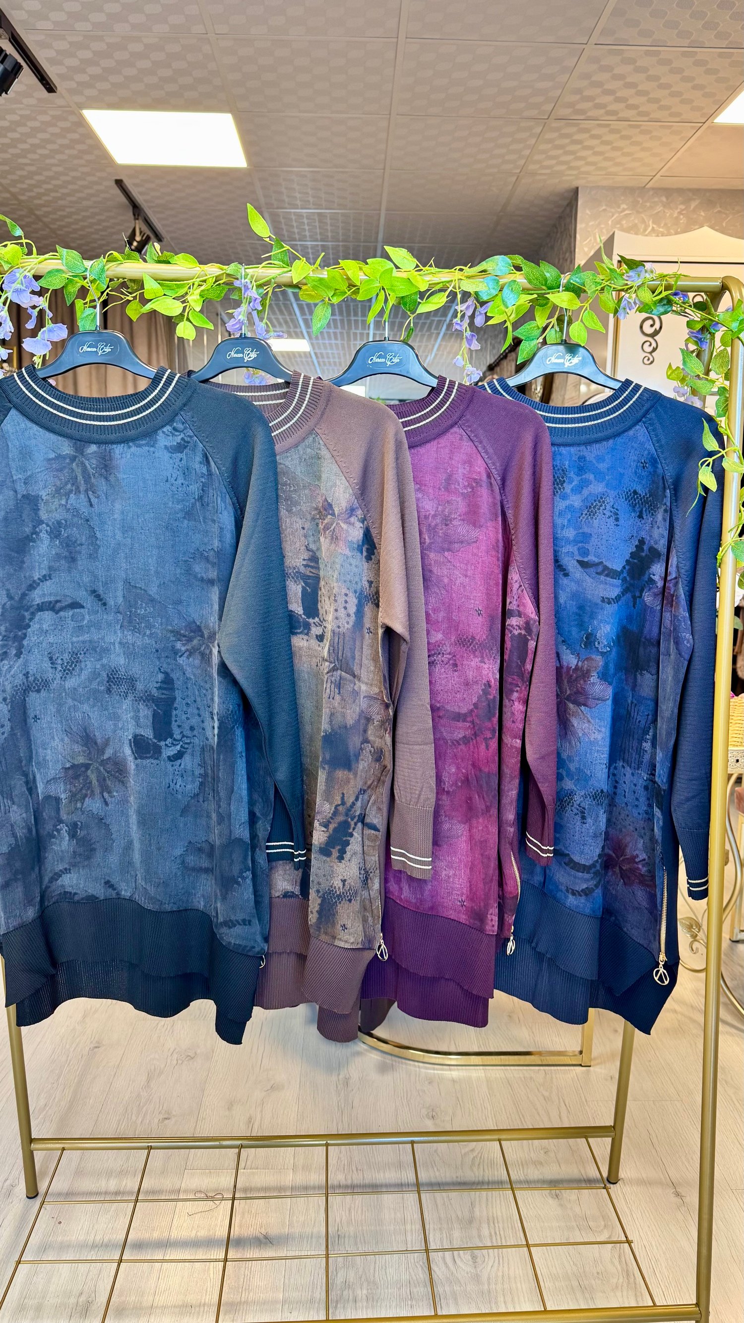 Arya Tunik - 1445