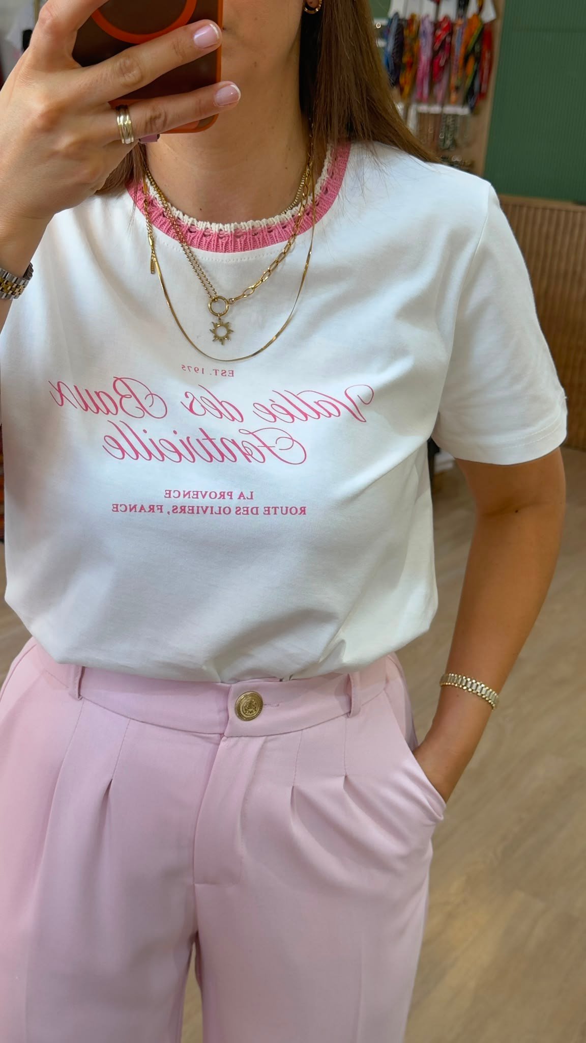 Pembe Dantel Detaylı Baskılı Tişört - Beyaz