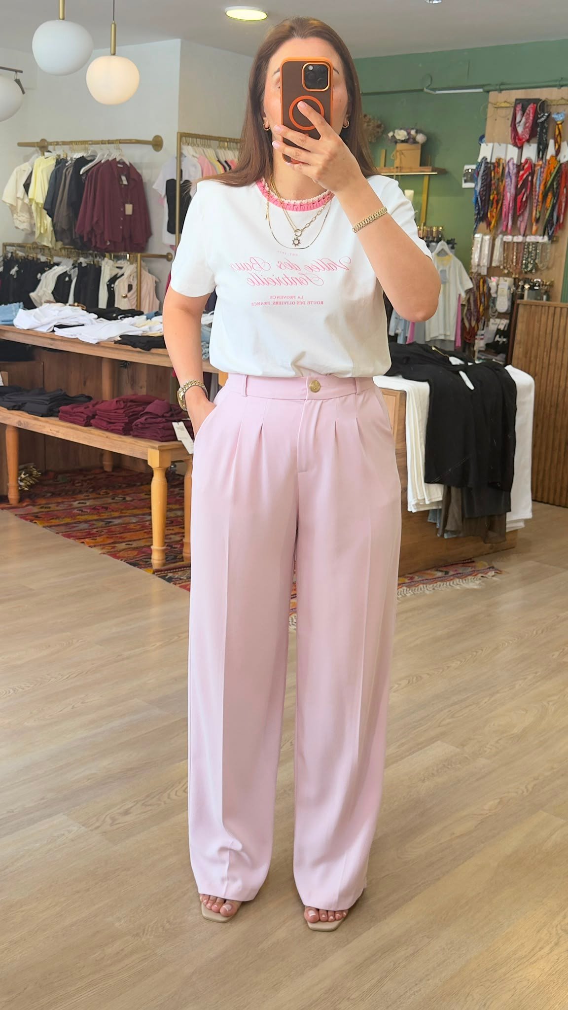 Pembe Dantel Detaylı Baskılı Tişört - Beyaz