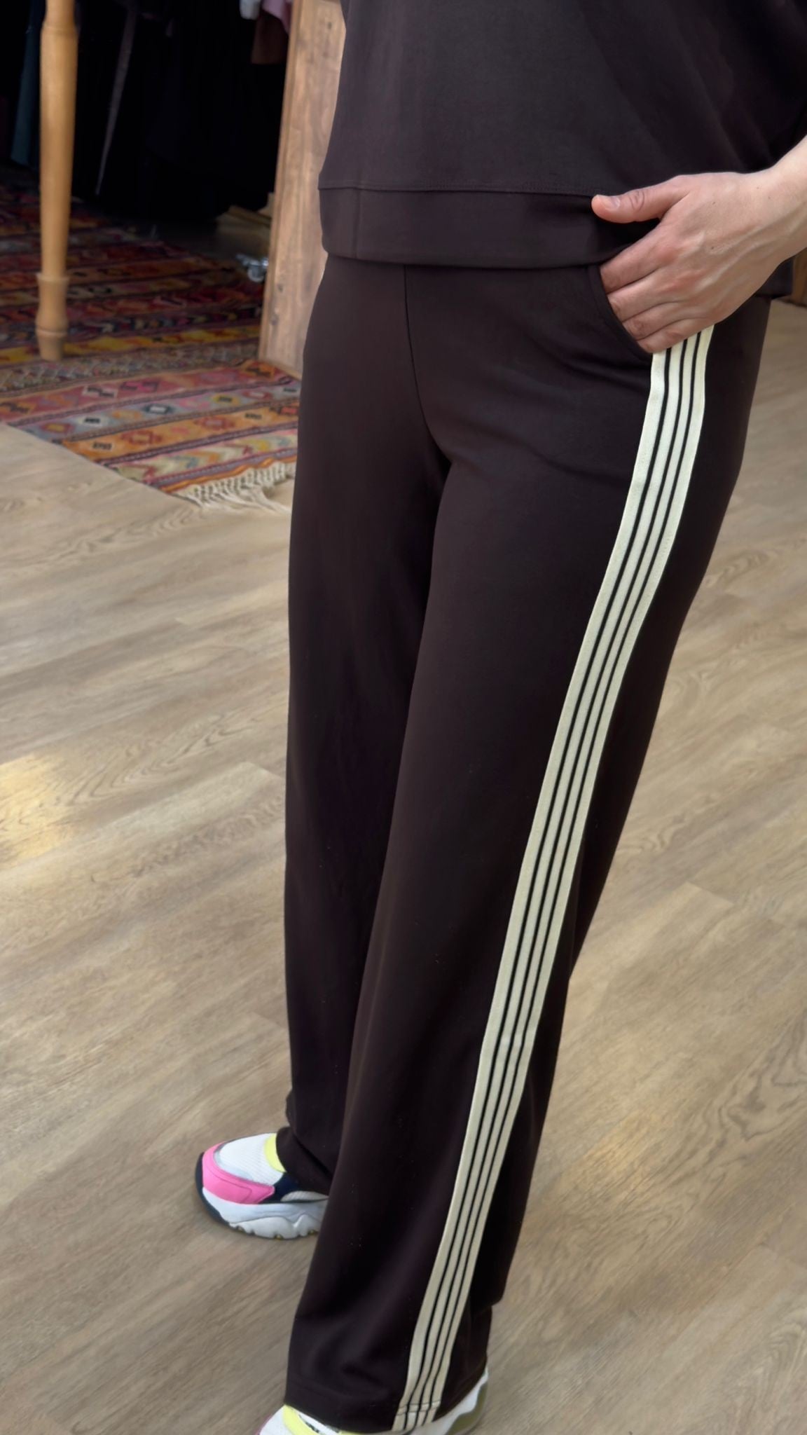 Şeritli Pike Takım Kahve