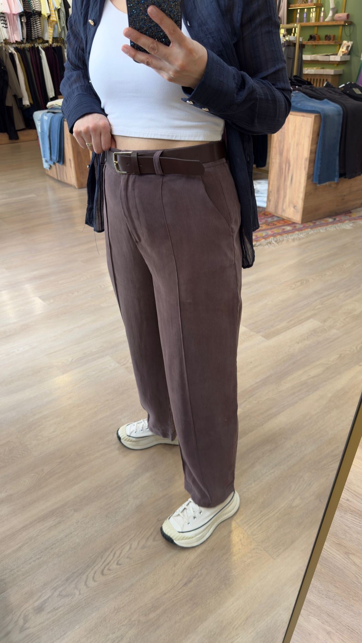 Yumuşak Dokulu Kemerli Havuç Model Pantolon Kahve