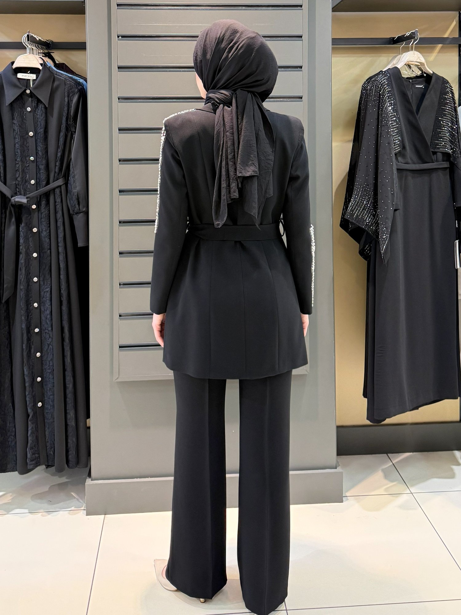 TAŞ DETAY BLAZER TAKIM SİYAH