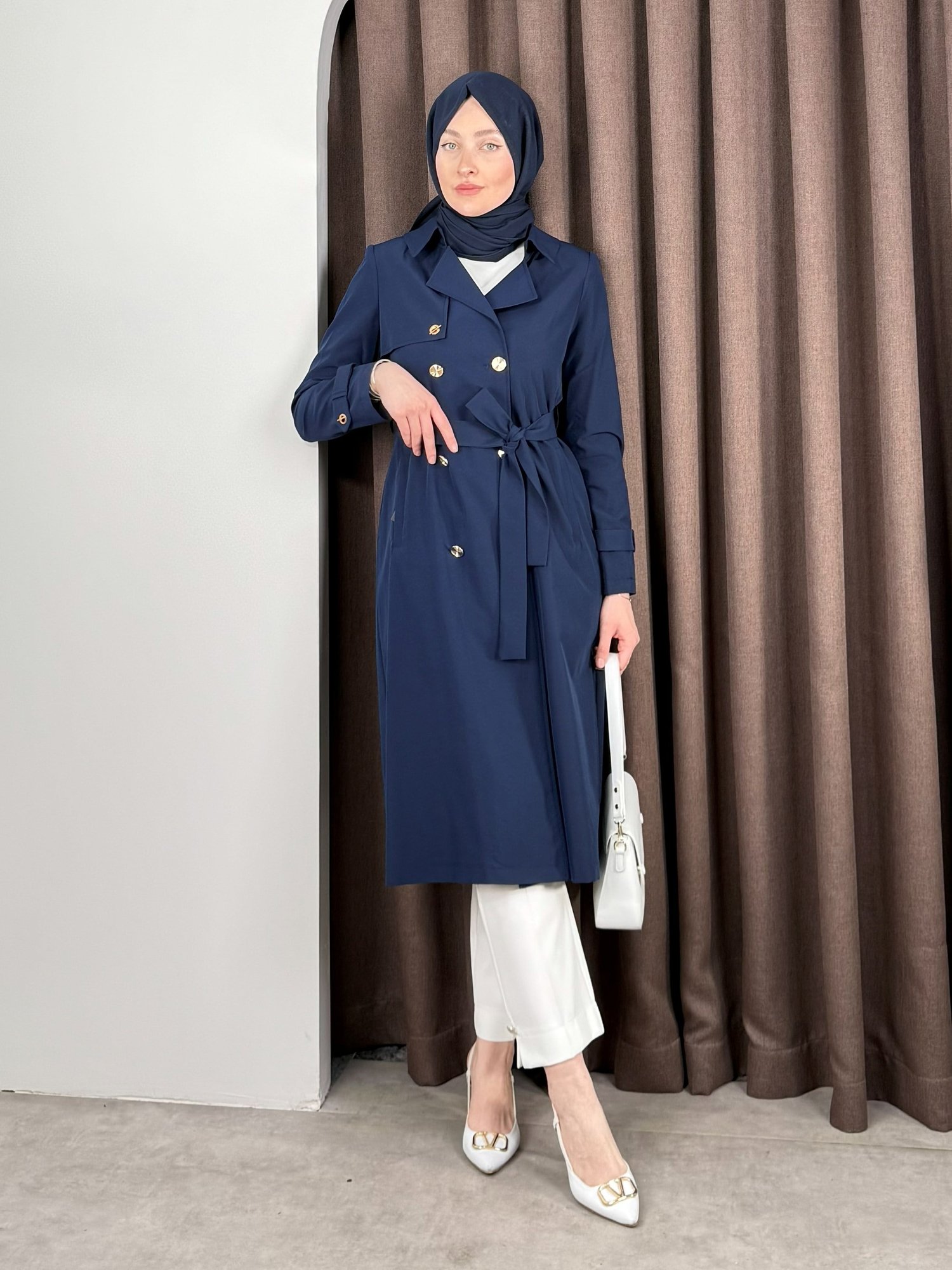 TRENCH LACİ