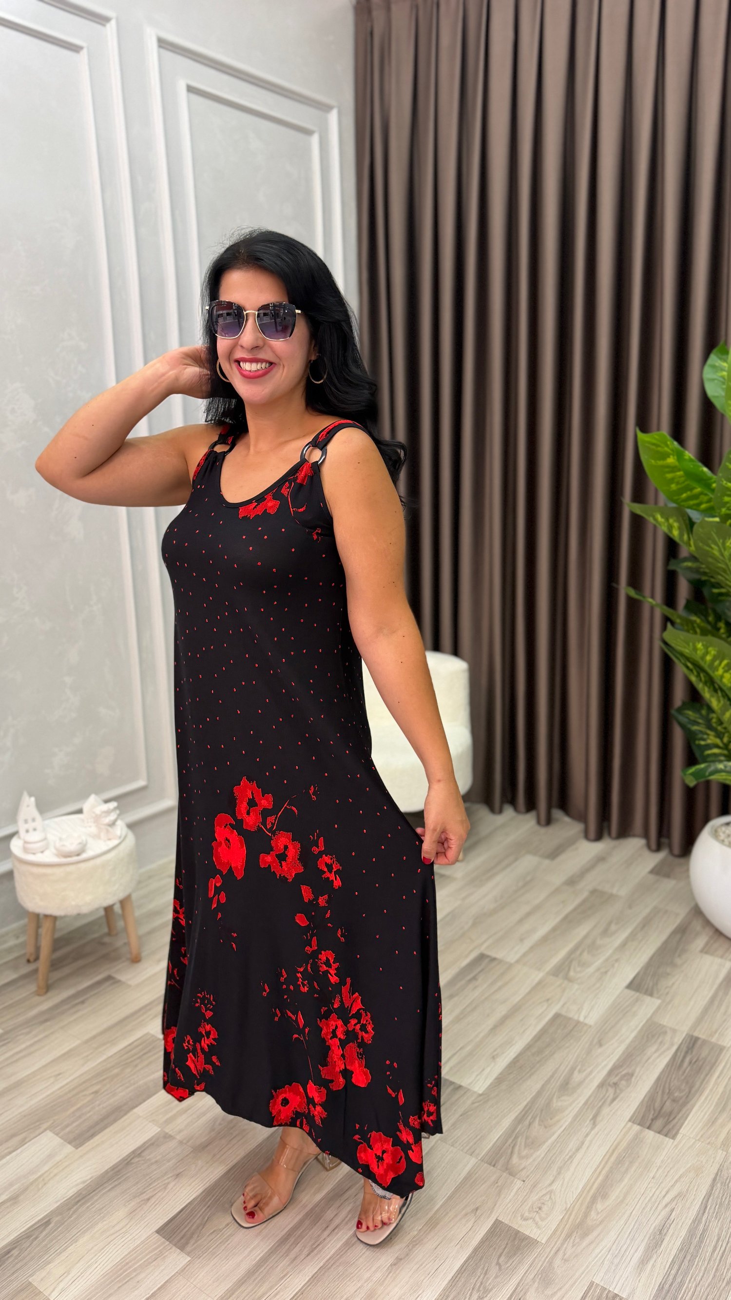 ARIA ASKILI ELBİSE SİYAH ZEMİN ÇİÇEK DESENLİ