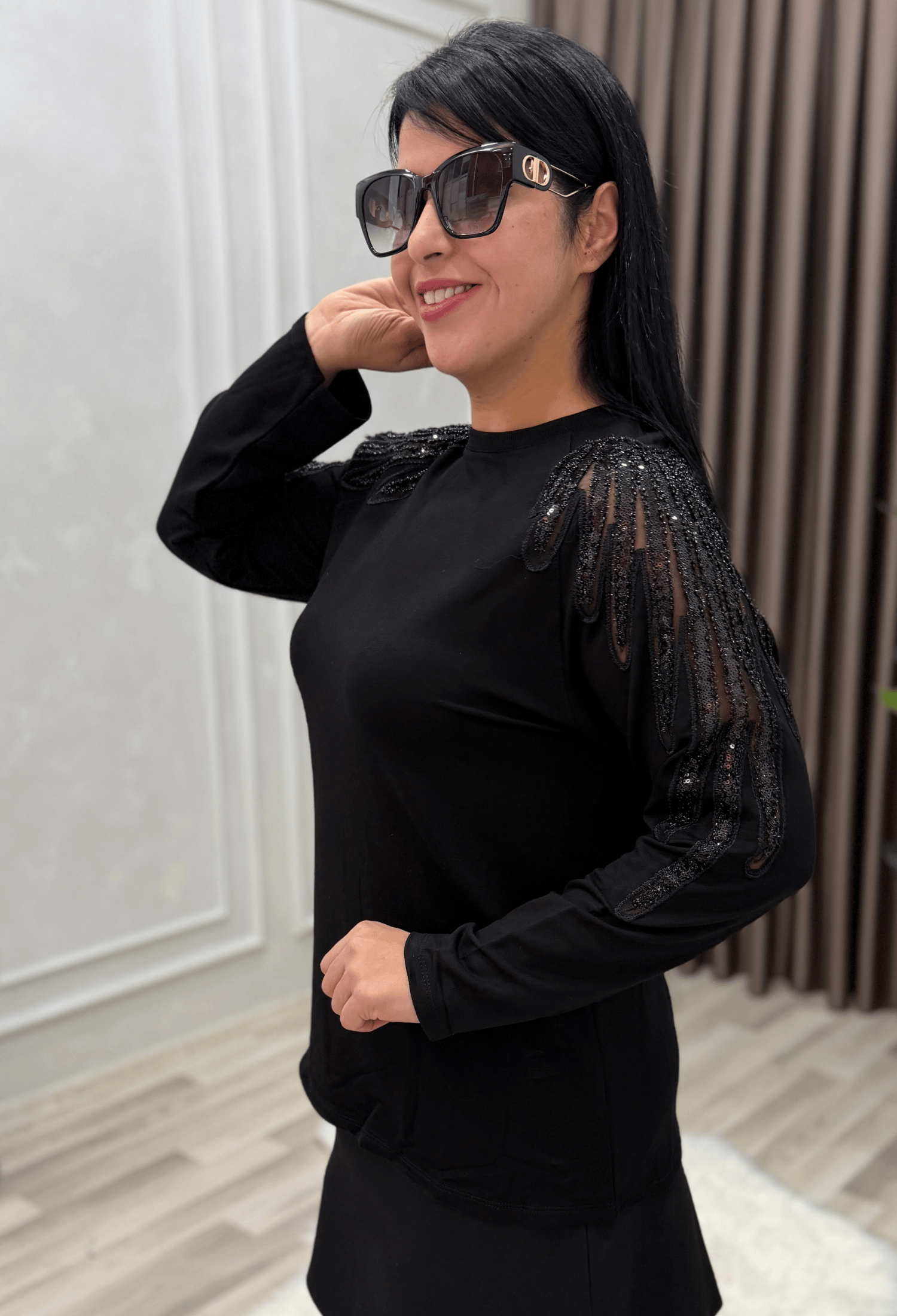 Bella Payet İşlemeli Bluz Siyah