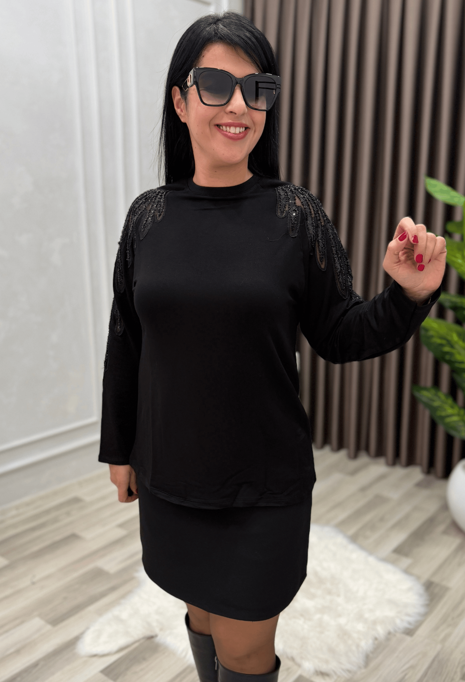 Bella Payet İşlemeli Bluz Siyah