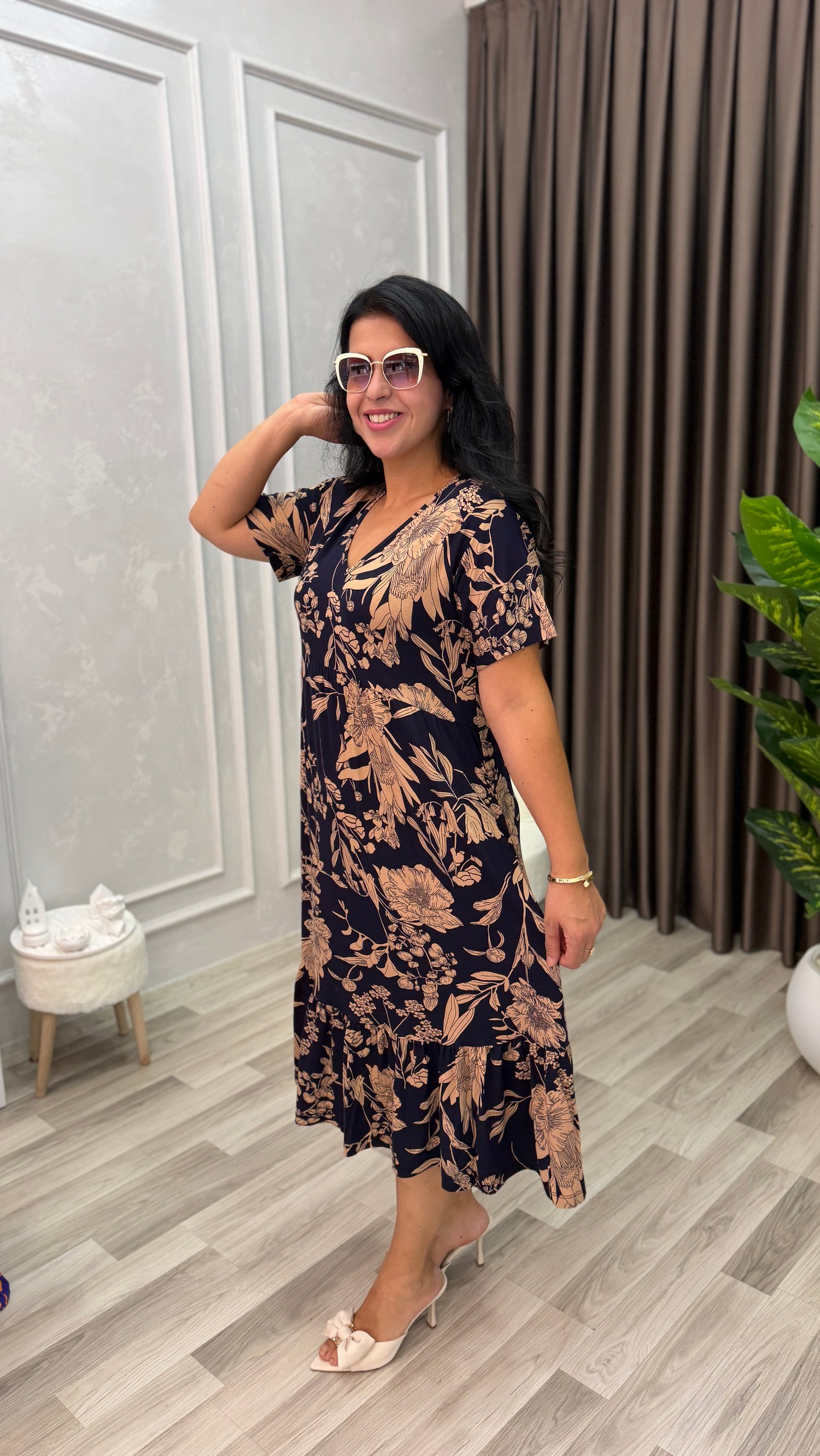 FLORA CHIC ELBİSE LACİVERT ZEMİN KREM DESEN