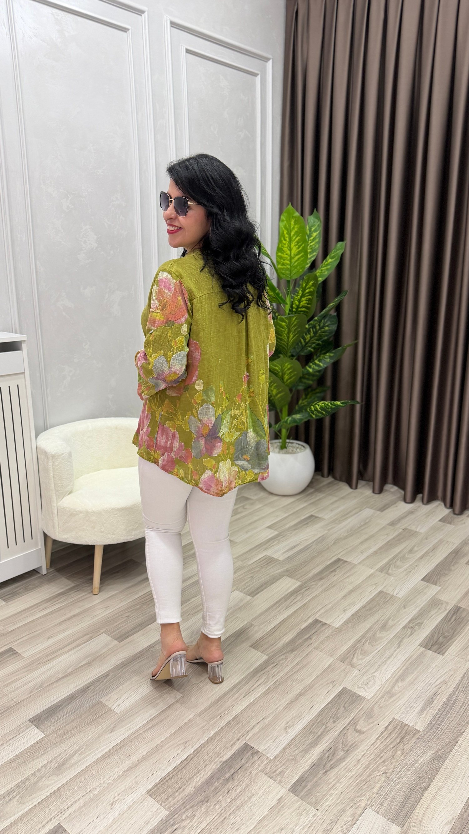 İTALYAN MODEL DESENLİ GÖMLEK YAĞ YEŞİLİ