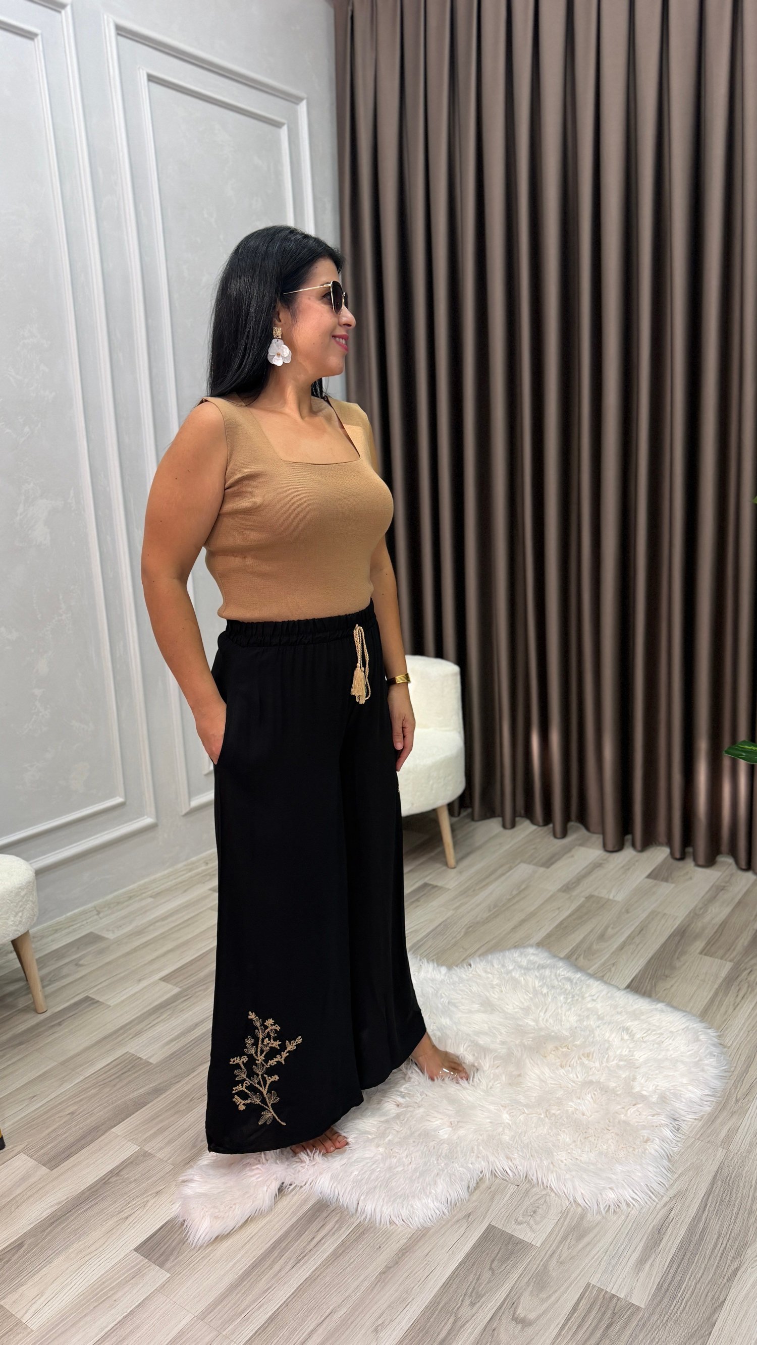 MİRA NAKIŞLI ETEK PANTOLON SİYAH