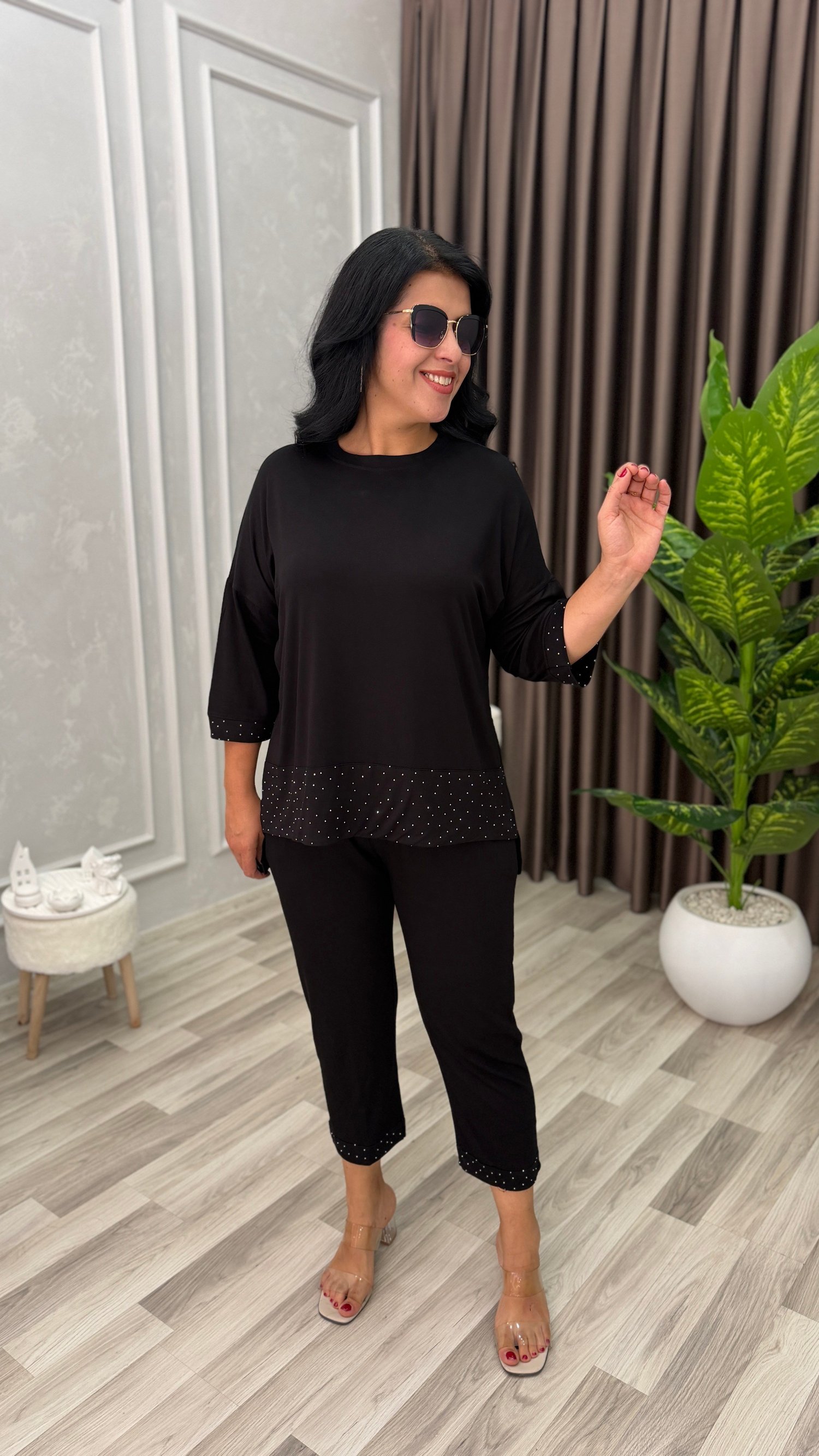 QUEEN COMFORT TAKIM SİYAH                                                                                                                                                                                                 