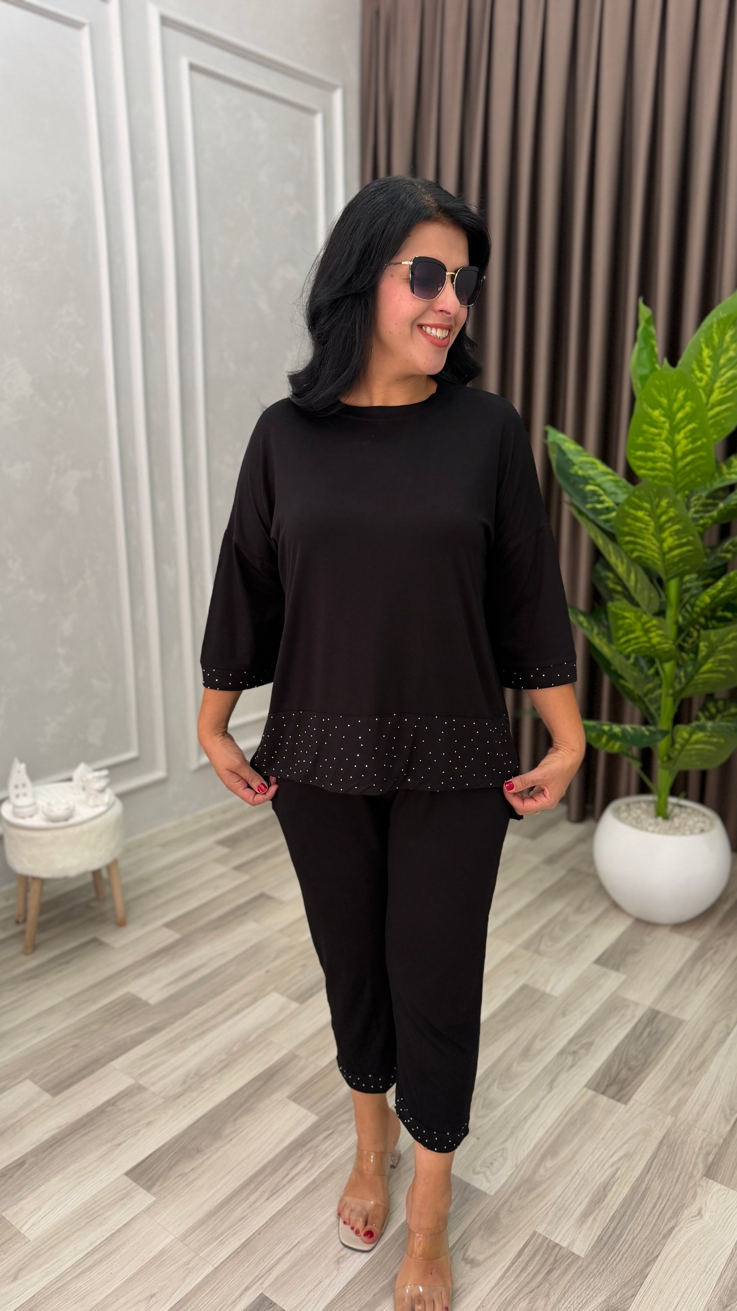 QUEEN COMFORT TAKIM SİYAH                                                                                                                                                                                                 