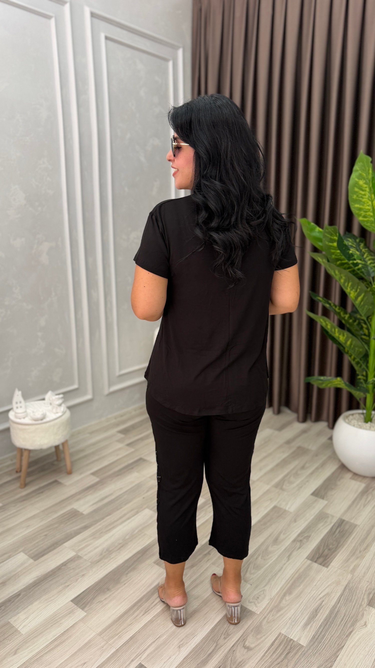 VELOURA COMFORT TAKIM SİYAH                                                                                                                                                                                                 