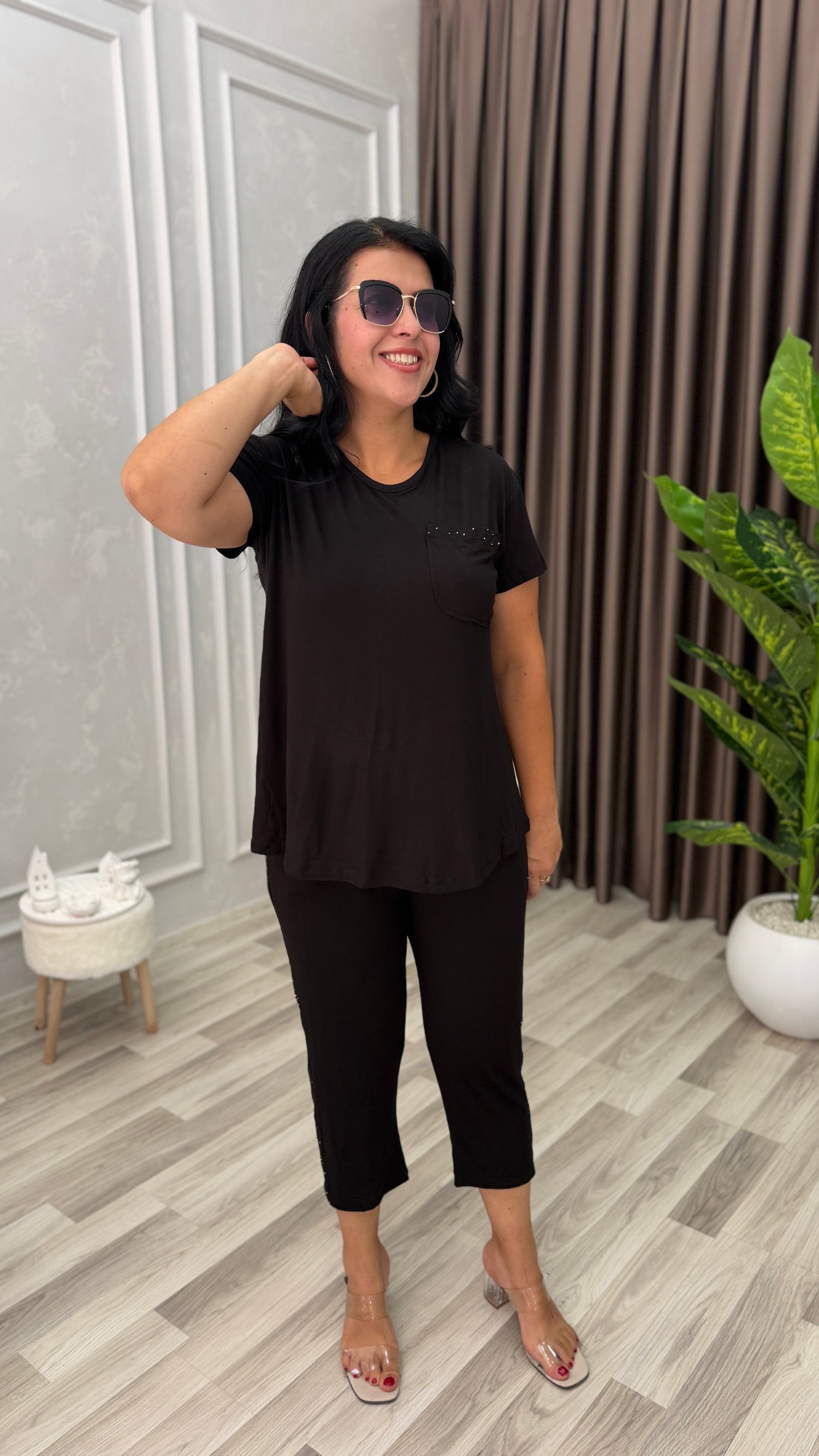 VELOURA COMFORT TAKIM SİYAH                                                                                                                                                                                                 