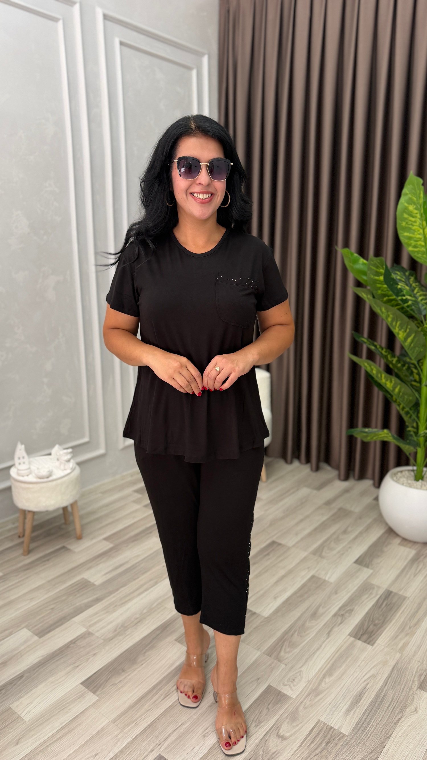 VELOURA COMFORT TAKIM SİYAH                                                                                                                                                                                                 